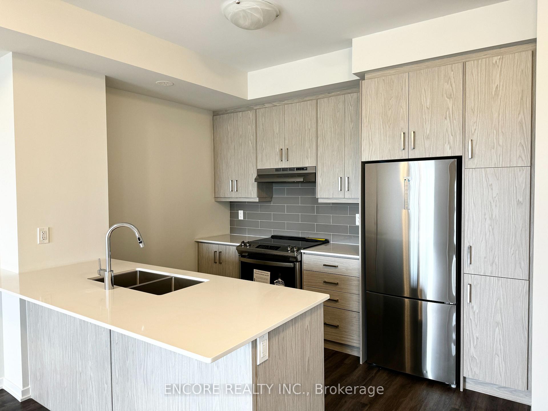 Photo 2 of Unit 286, 140 Honeycrisp Crescent, Vaughan, Vaughan Corporate Centre — HOMEH