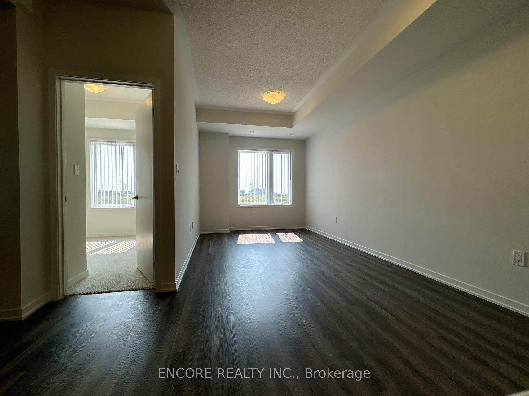 Photo 6 of Unit 286, 140 Honeycrisp Crescent, Vaughan, Vaughan Corporate Centre — HOMEH