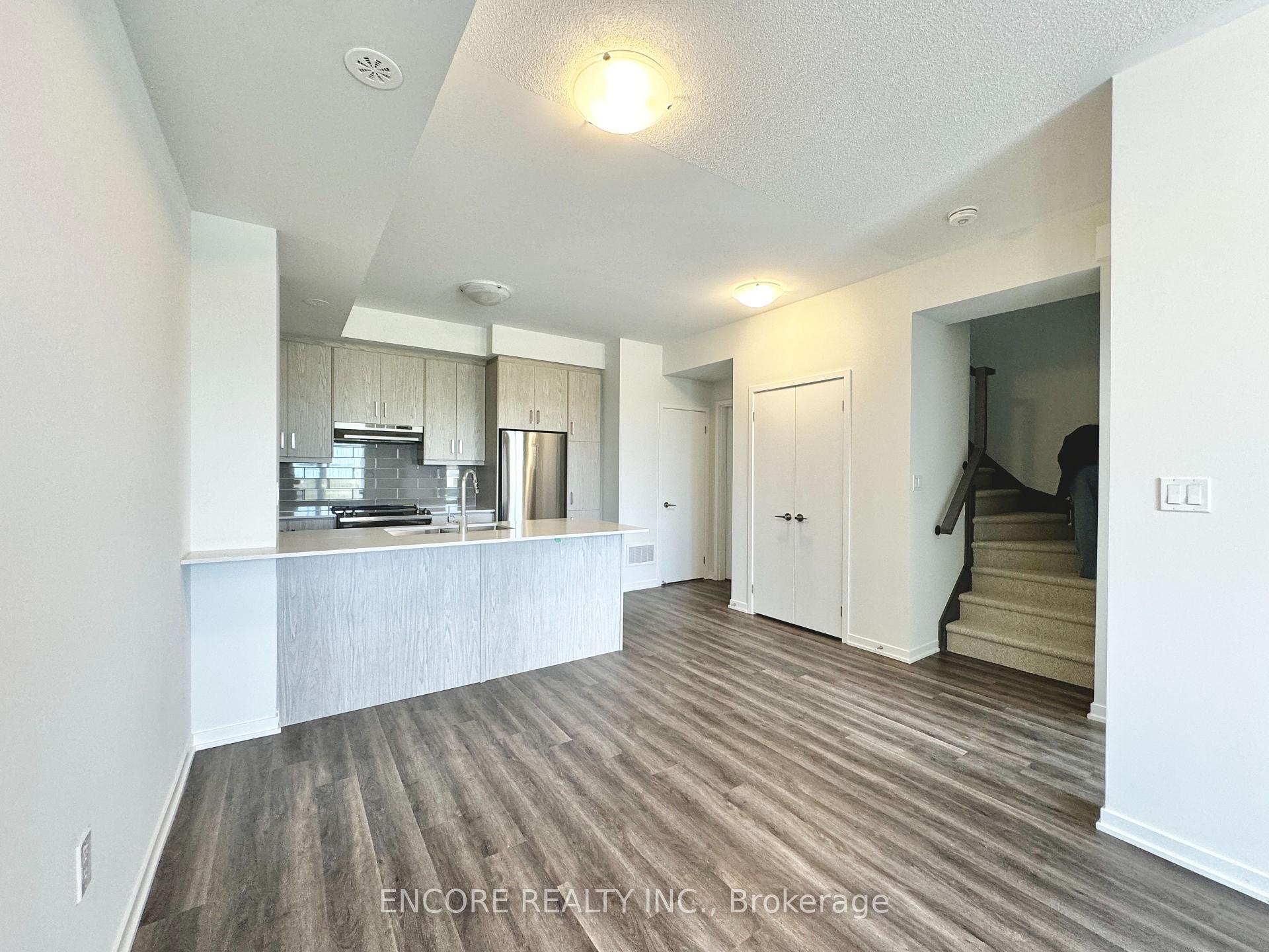 Photo 8 of Unit 286, 140 Honeycrisp Crescent, Vaughan, Vaughan Corporate Centre — HOMEH