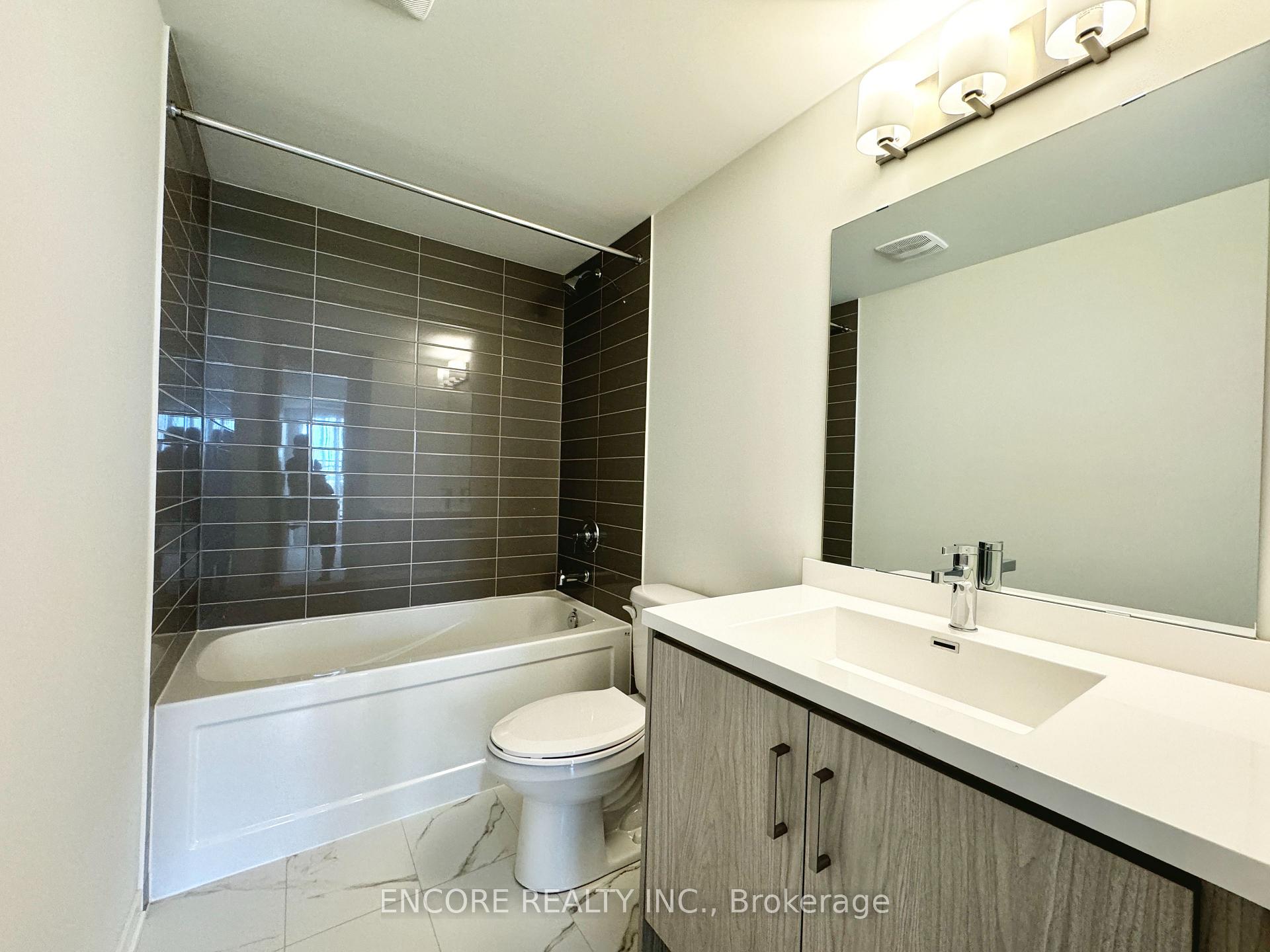 Photo 15 of Unit 286, 140 Honeycrisp Crescent, Vaughan, Vaughan Corporate Centre — HOMEH