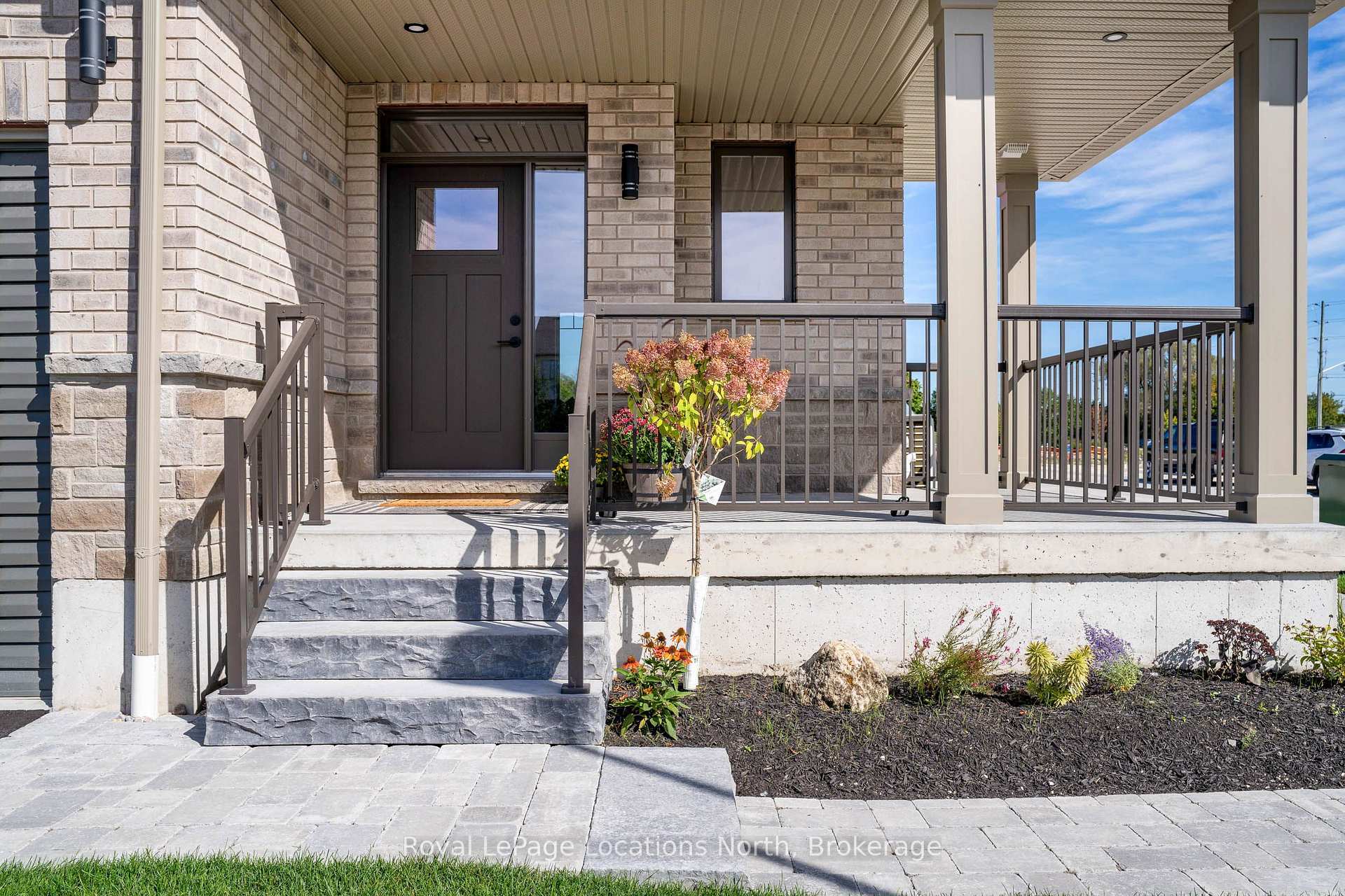 Photo 4 of 17 Swain Crescent, Collingwood — HOMEH