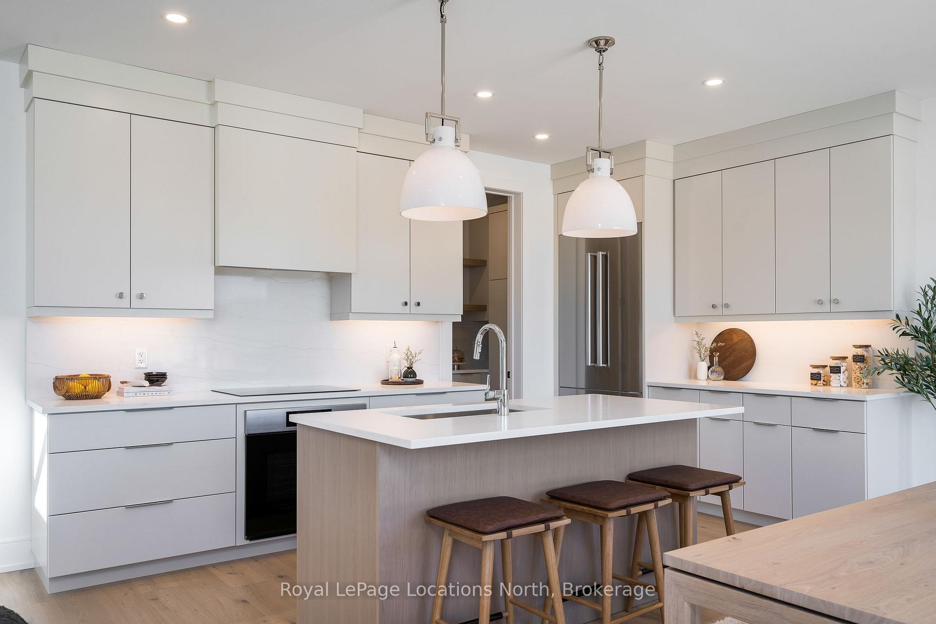Photo 11 of 17 Swain Crescent, Collingwood — HOMEH