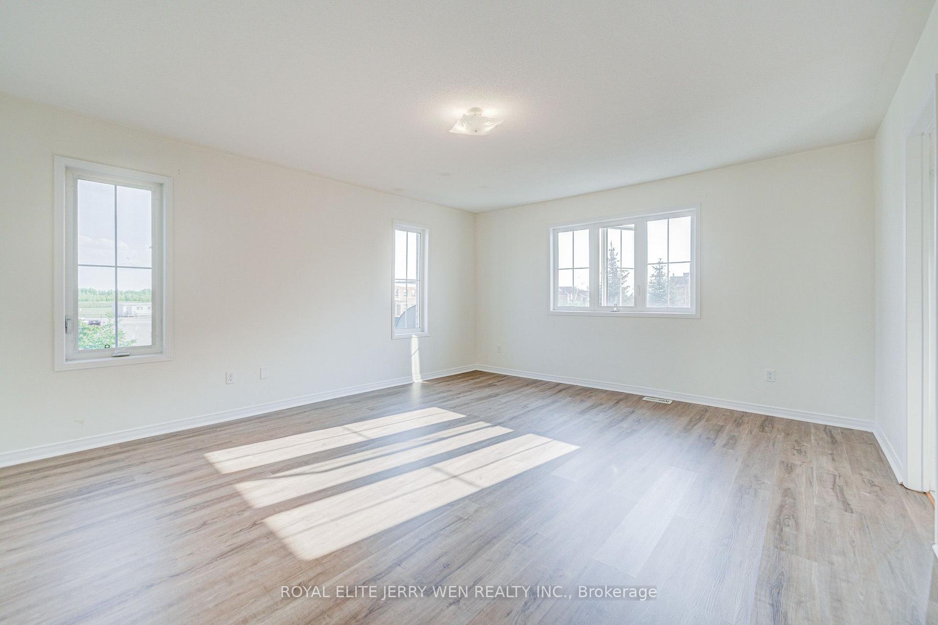 Photo 17 of 159 Lebovic Drive, Richmond Hill, Oak Ridges Lake Wilcox — HOMEH