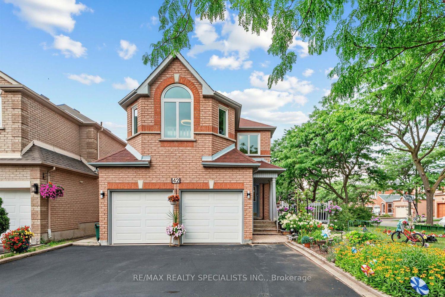 Photo 3 of 42 Stanley Lane, Markham, Middlefield — HOMEH