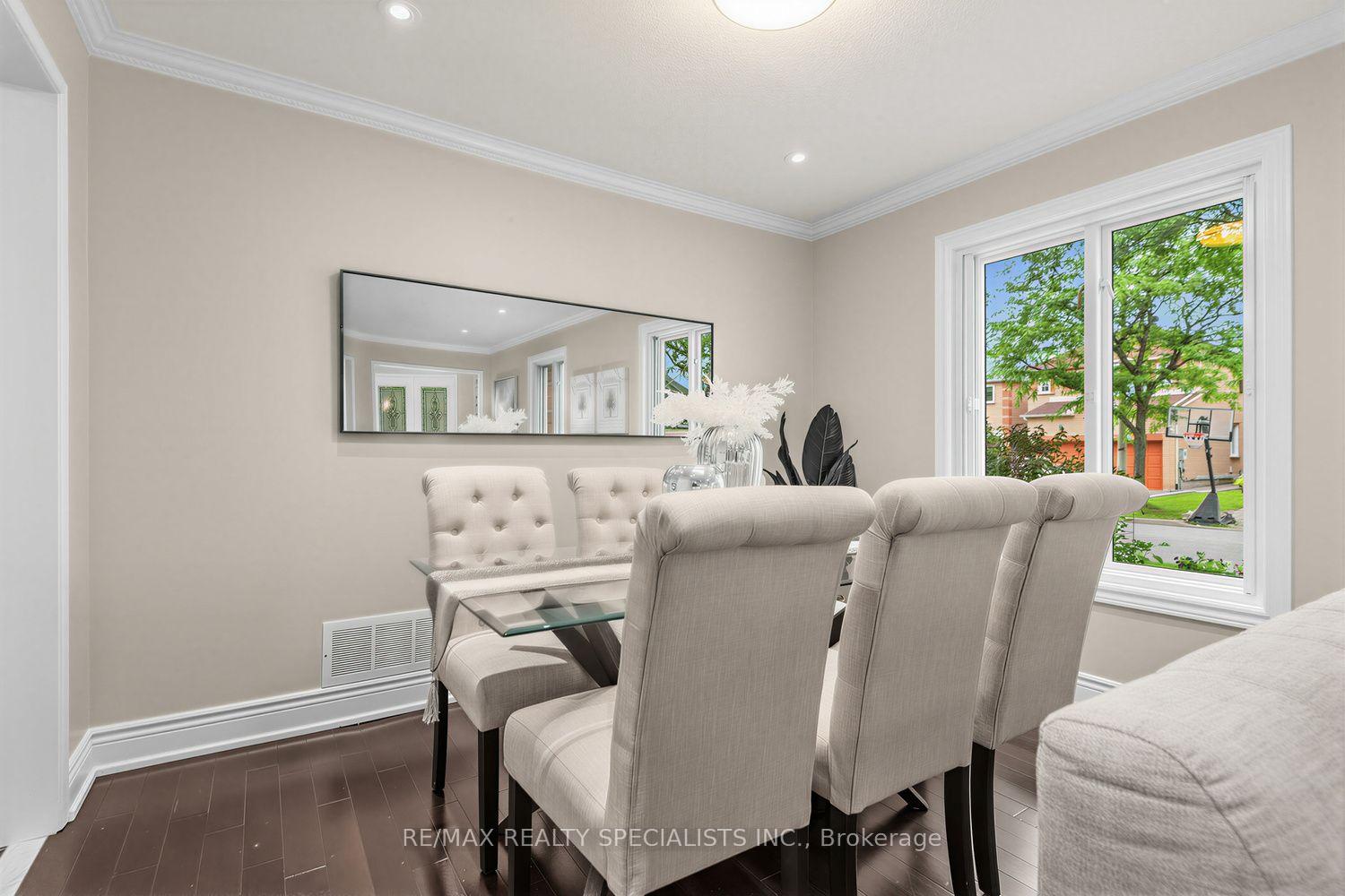 Photo 6 of 42 Stanley Lane, Markham, Middlefield — HOMEH