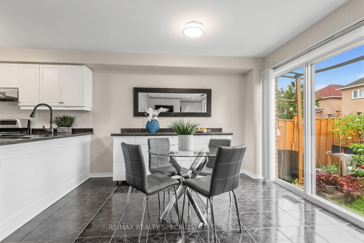 Photo 10 of 42 Stanley Lane, Markham, Middlefield — HOMEH