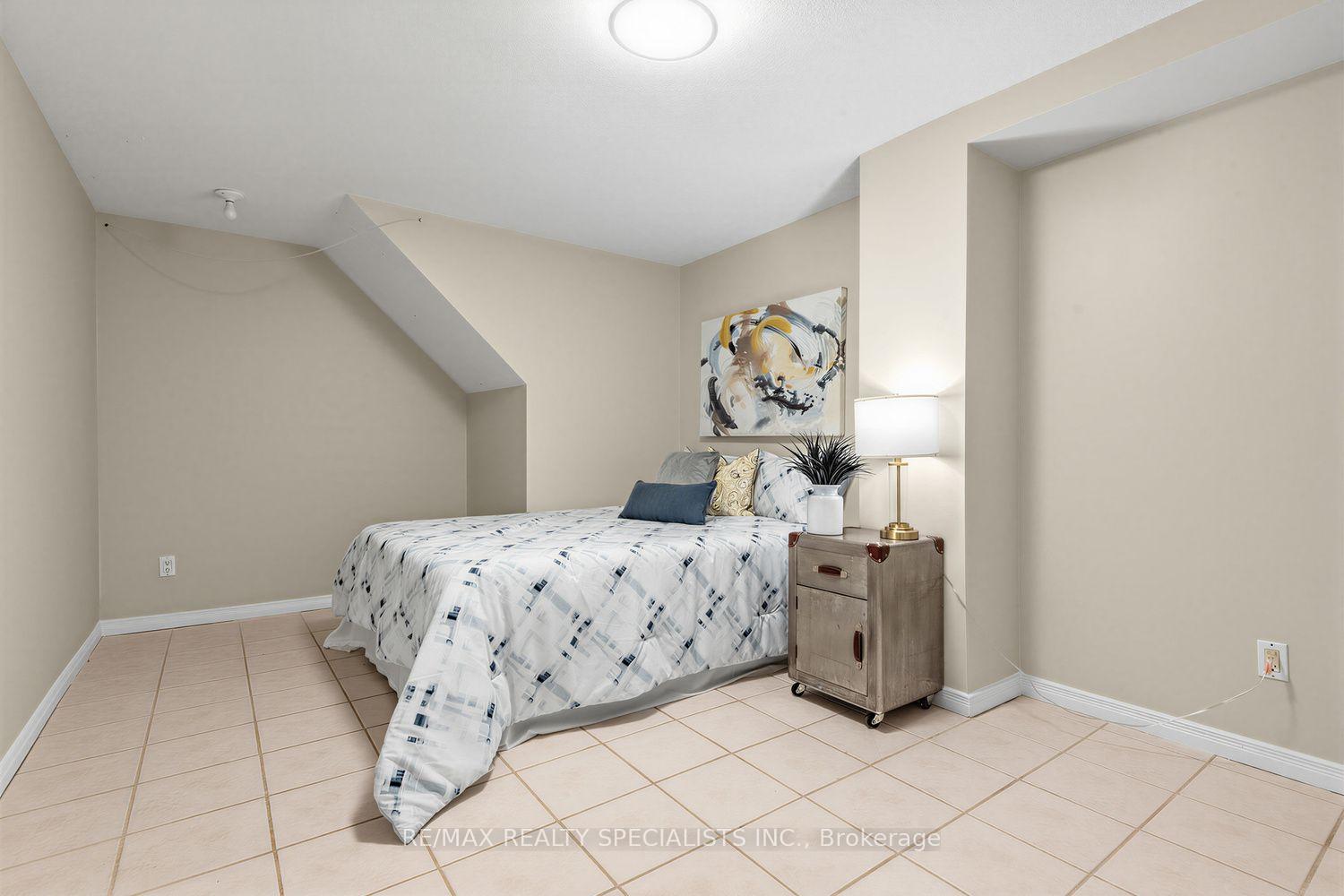Photo 31 of 42 Stanley Lane, Markham, Middlefield — HOMEH
