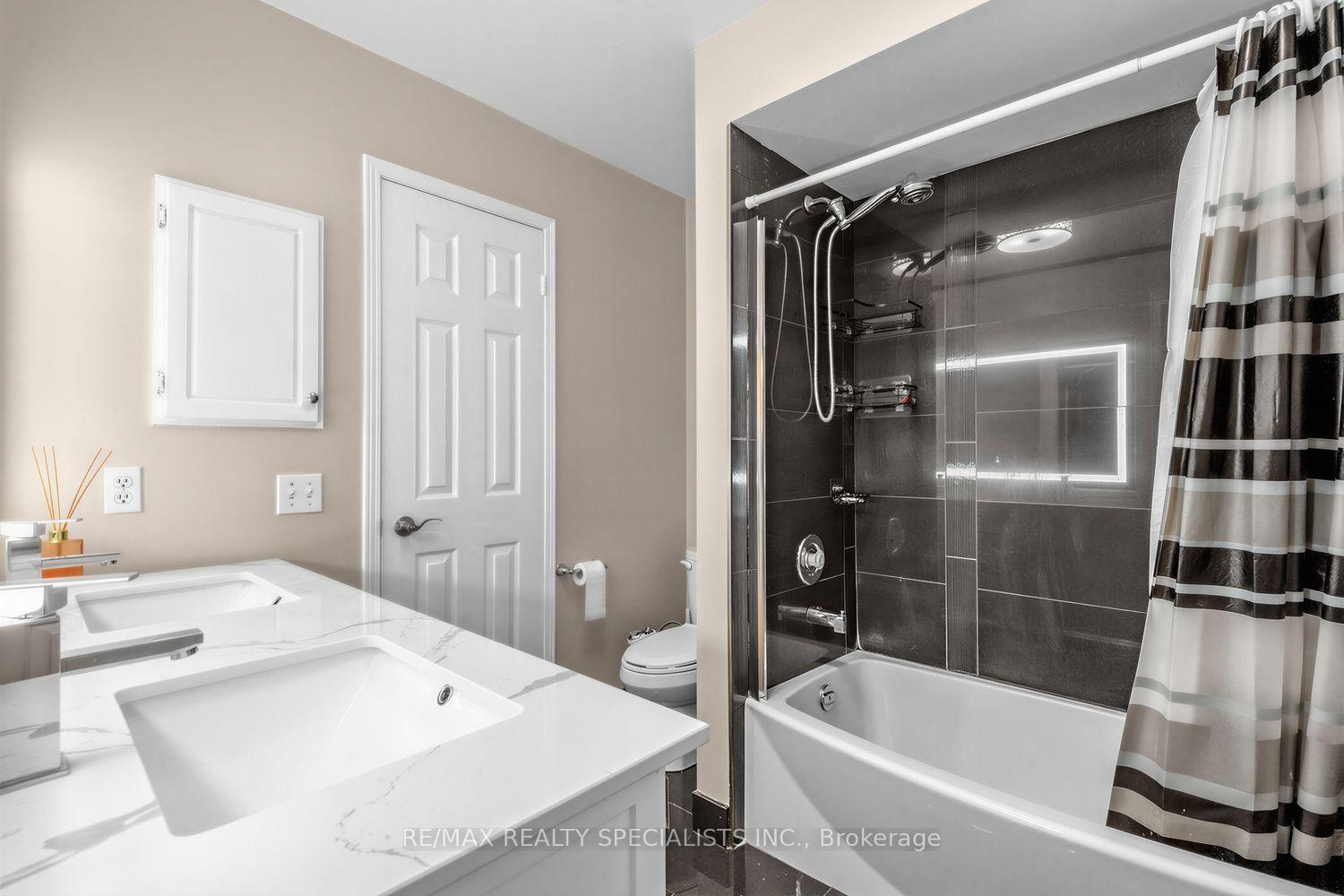 Photo 32 of 42 Stanley Lane, Markham, Middlefield — HOMEH