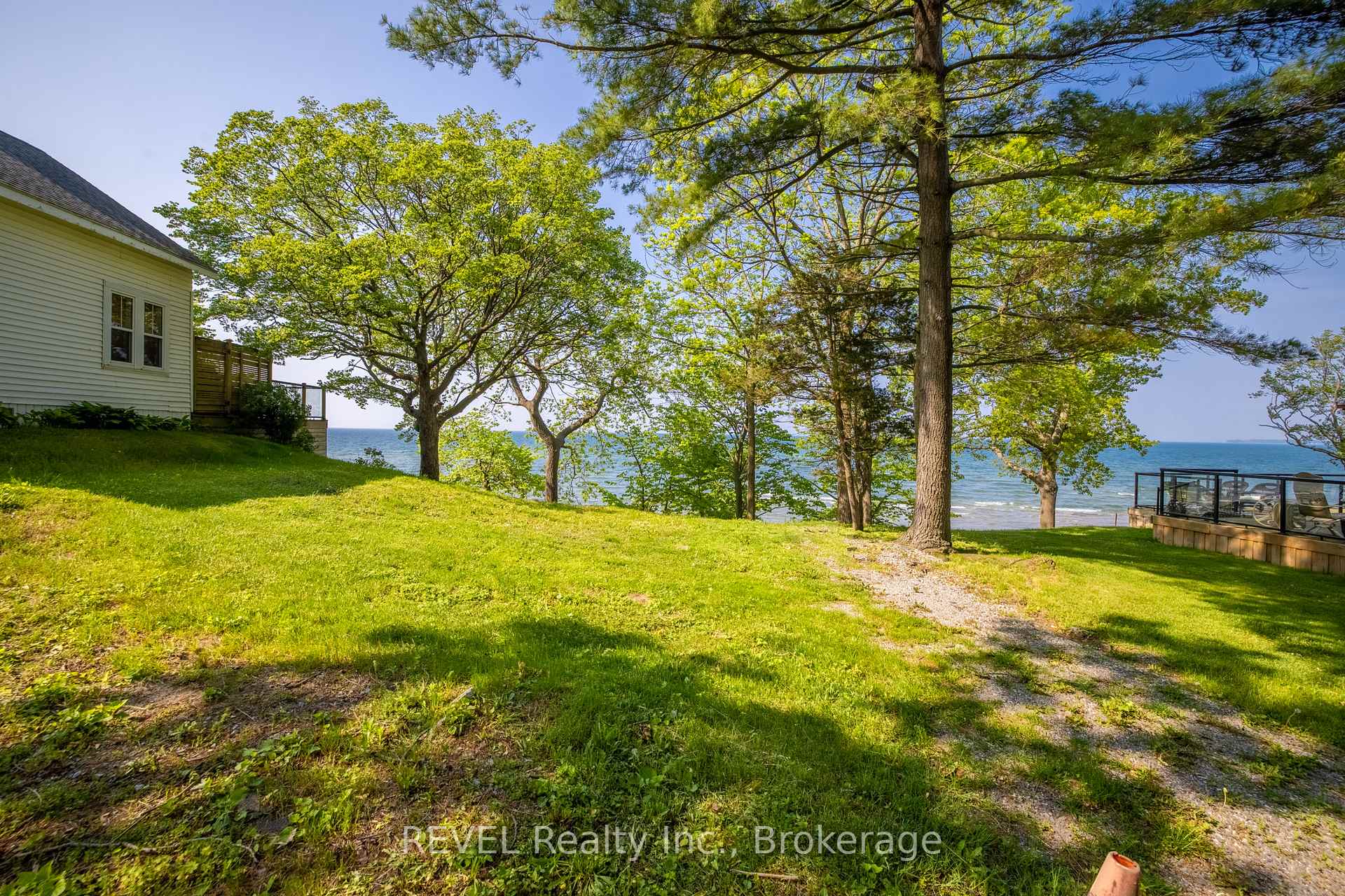 Photo 2 of 12113 Augustine Road, Wainfleet, Lakeshore — HOMEH