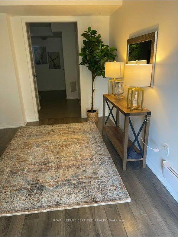 Photo 2 of 213 Betsy Drive N, Oakville, Glenorchy — HOMEH