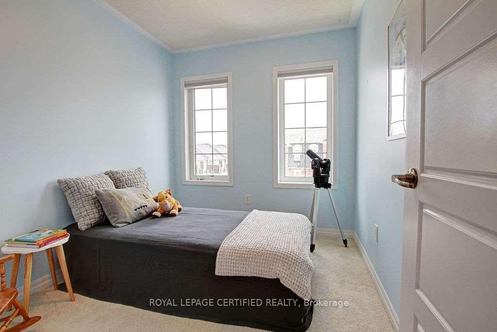 Photo 6 of 213 Betsy Drive N, Oakville, Glenorchy — HOMEH
