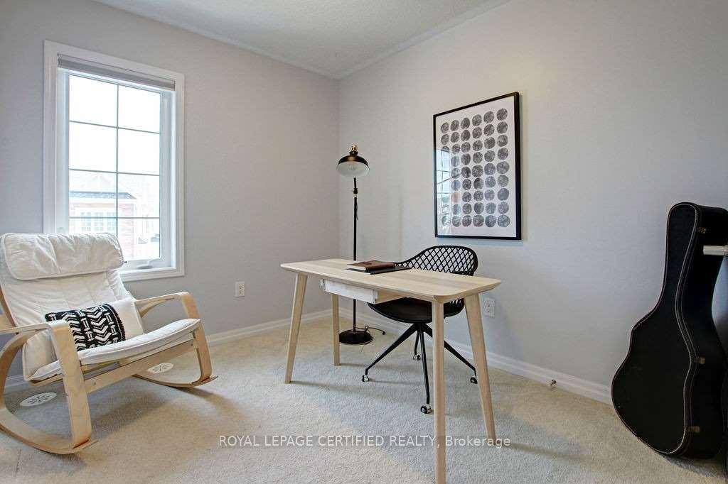 Photo 9 of 213 Betsy Drive N, Oakville, Glenorchy — HOMEH