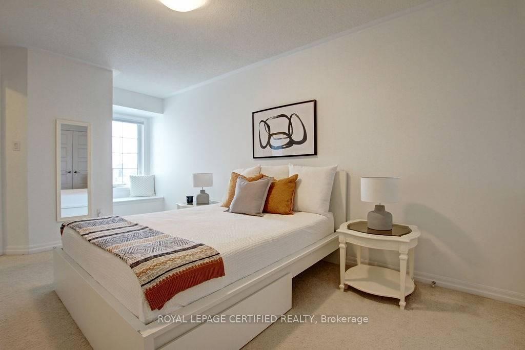 Photo 15 of 213 Betsy Drive N, Oakville, Glenorchy — HOMEH