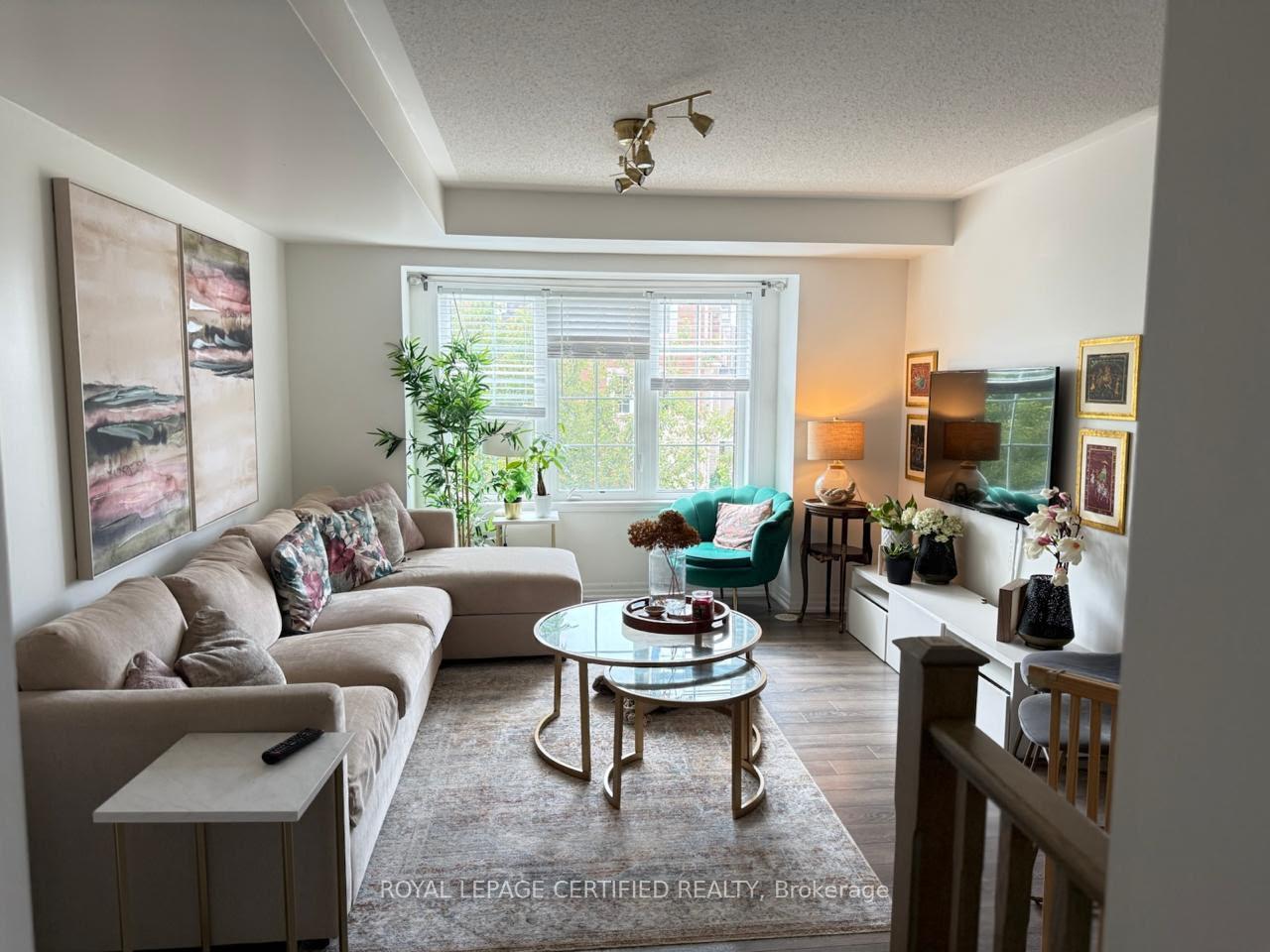 Photo 13 of 213 Betsy Drive N, Oakville, Glenorchy — HOMEH