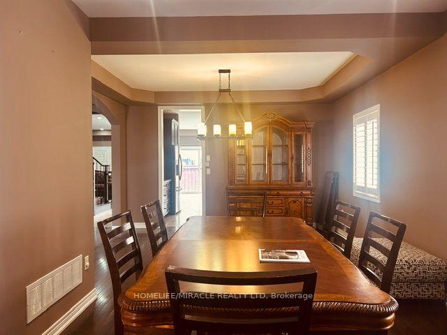 Photo 10 of Unit Upper Level, 3 Lindyfalls Drive, Brampton, Bram East — HOMEH