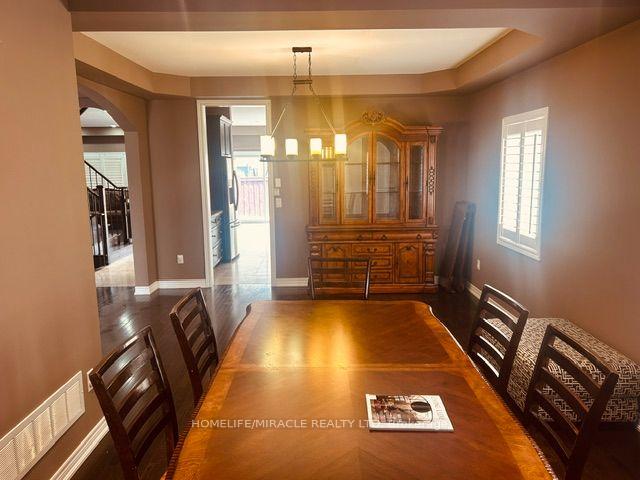 Photo 11 of Unit Upper Level, 3 Lindyfalls Drive, Brampton, Bram East — HOMEH