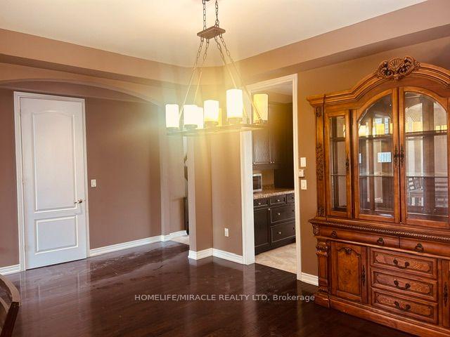 Photo 12 of Unit Upper Level, 3 Lindyfalls Drive, Brampton, Bram East — HOMEH