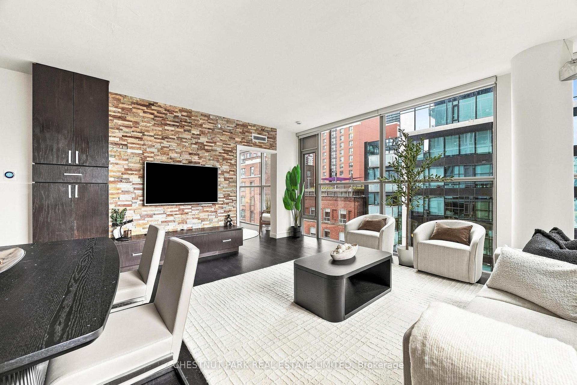 Photo 5 of Unit 611, 25 Oxley Street, Toronto, Waterfront Communities — HOMEH