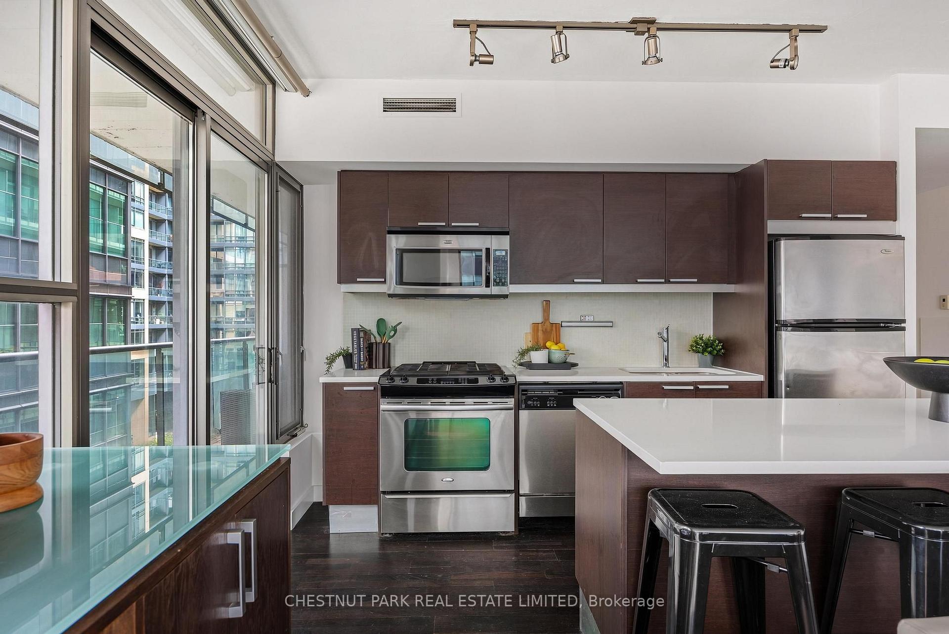 Photo 7 of Unit 611, 25 Oxley Street, Toronto, Waterfront Communities — HOMEH