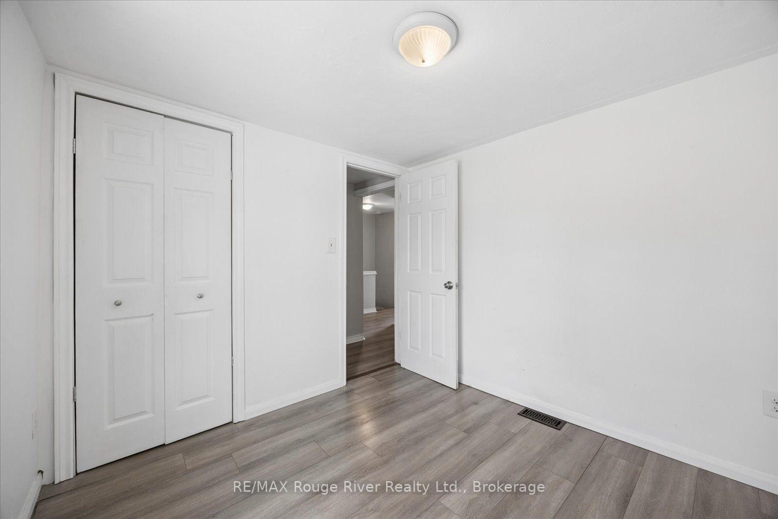 Photo 20 of 79 Parkhill Road W, Peterborough, Town Ward 3 — HOMEH