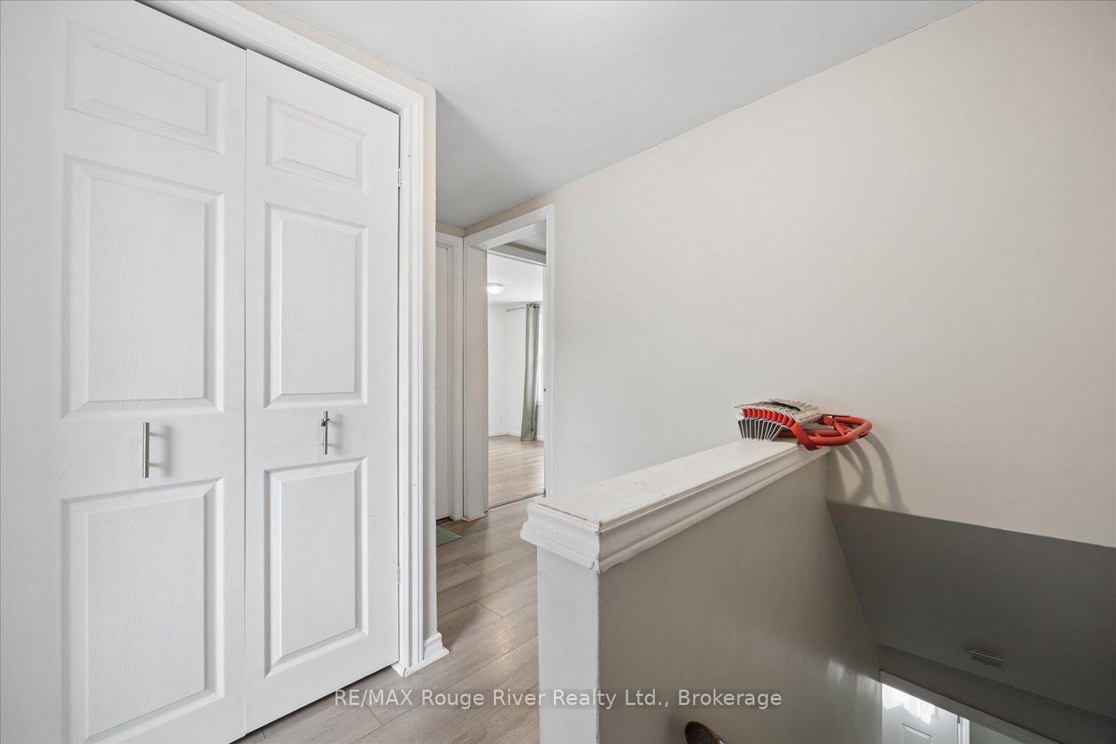 Photo 21 of 79 Parkhill Road W, Peterborough, Town Ward 3 — HOMEH