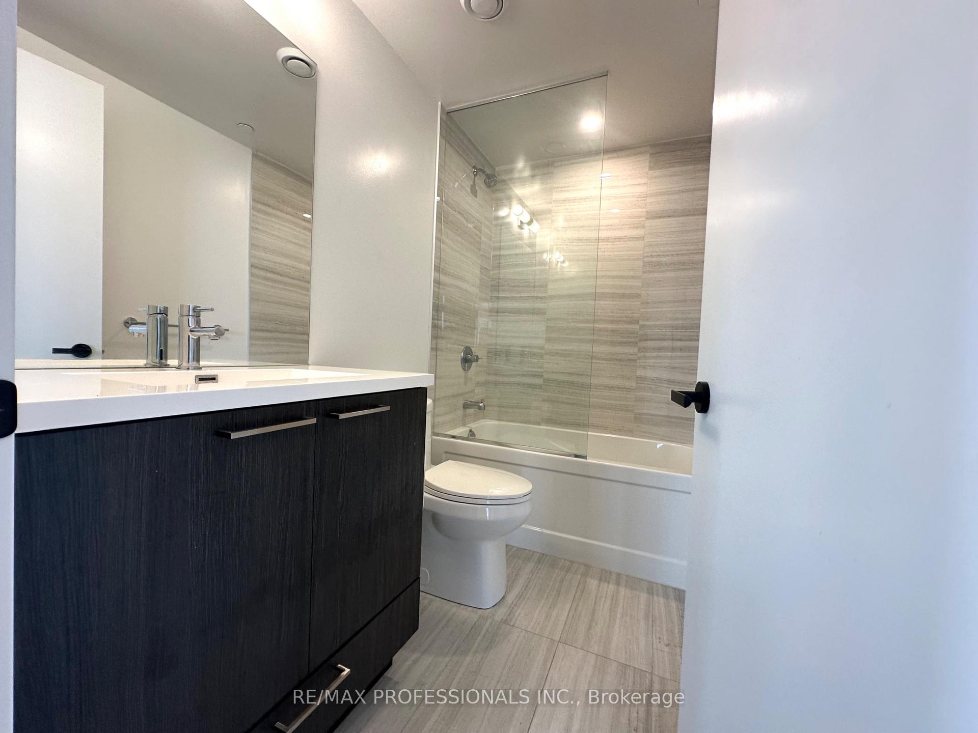 Photo 7 of Unit 4902, 225 Commerce Street, Vaughan, Vaughan Corporate Centre — HOMEH