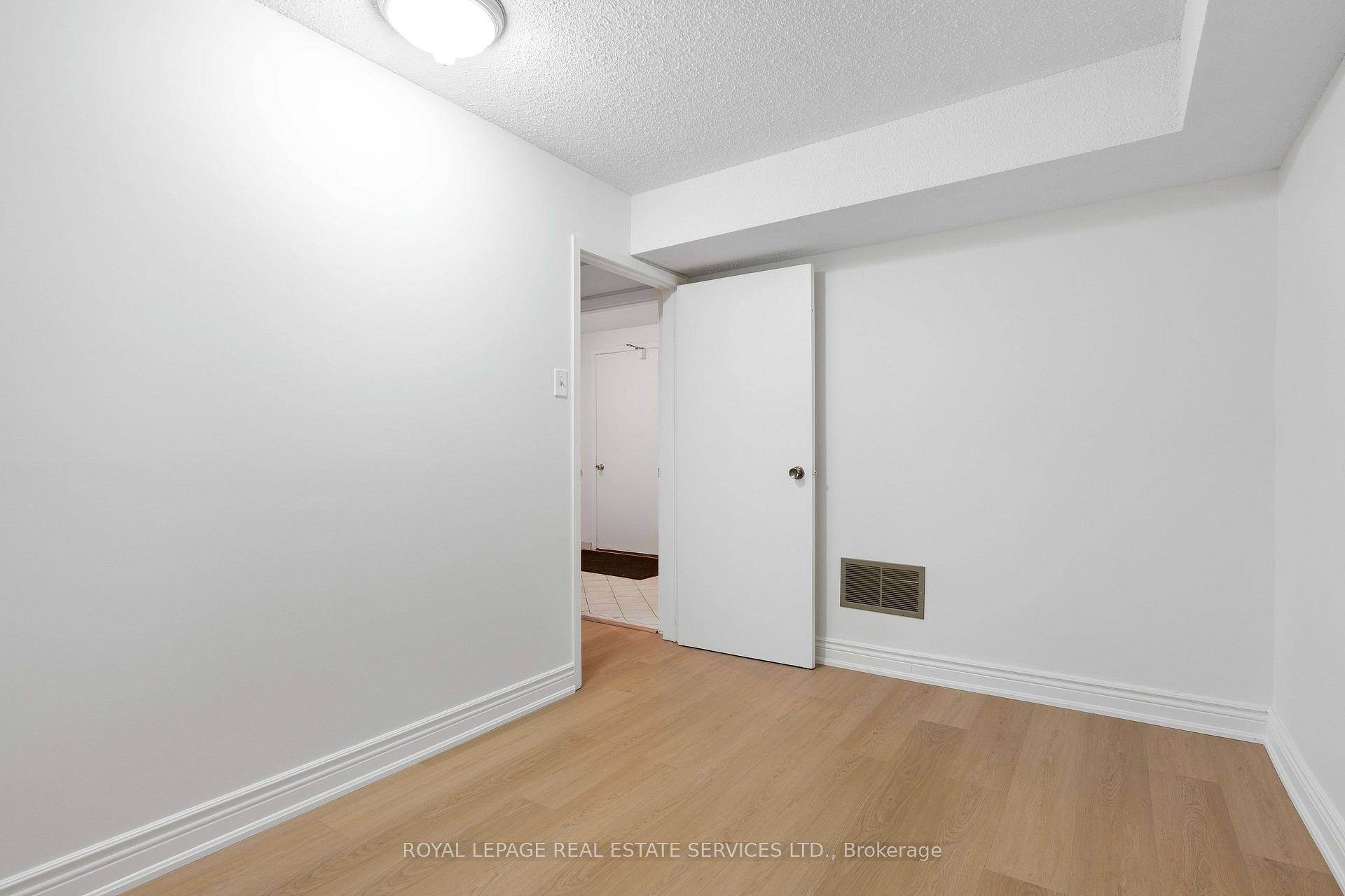 Photo 30 of 3192 Windwood Drive, Mississauga, Meadowvale — HOMEH