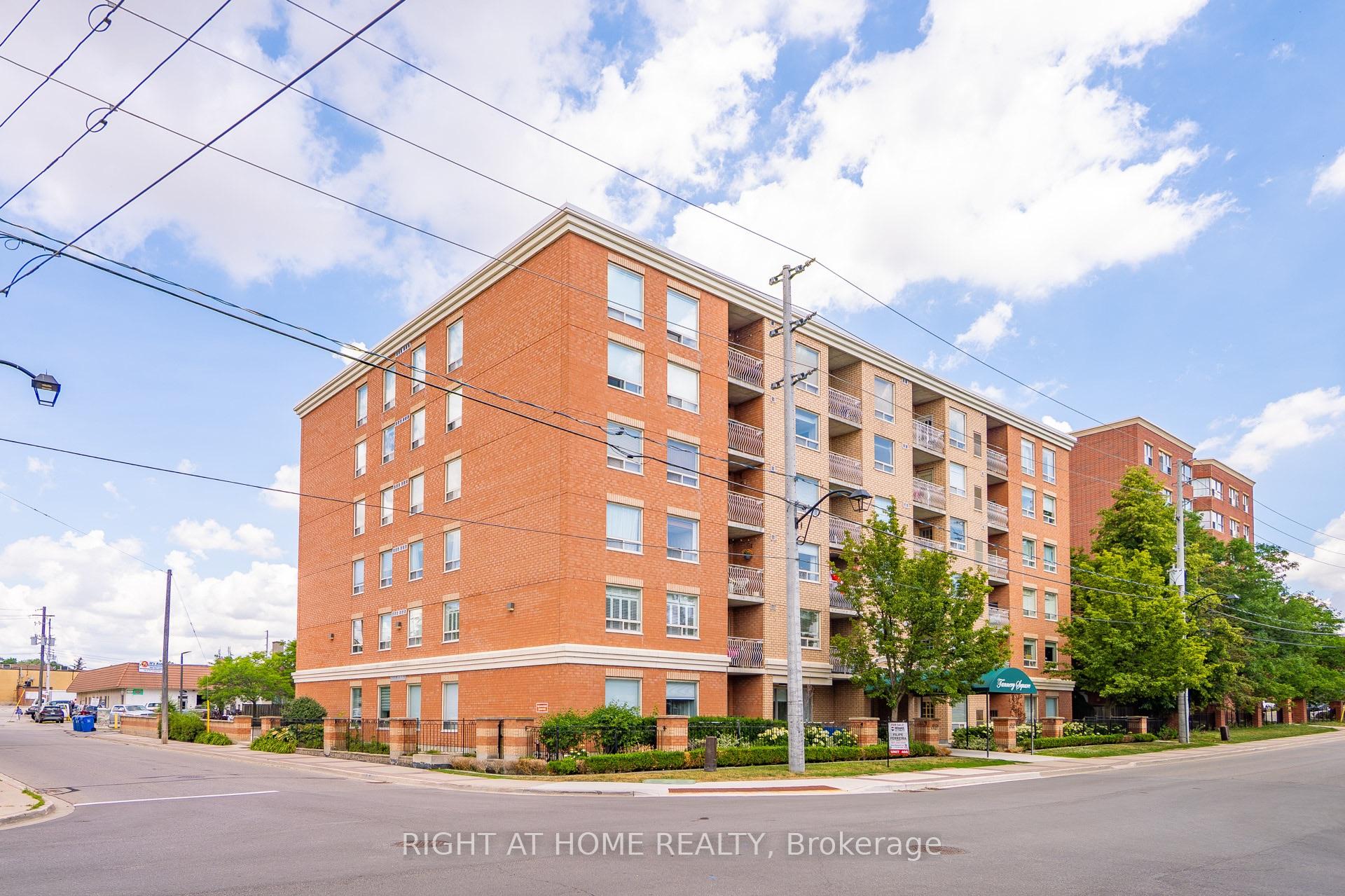 Photo 2 of Unit 607, 32 Tannery Street, Mississauga, Streetsville — HOMEH