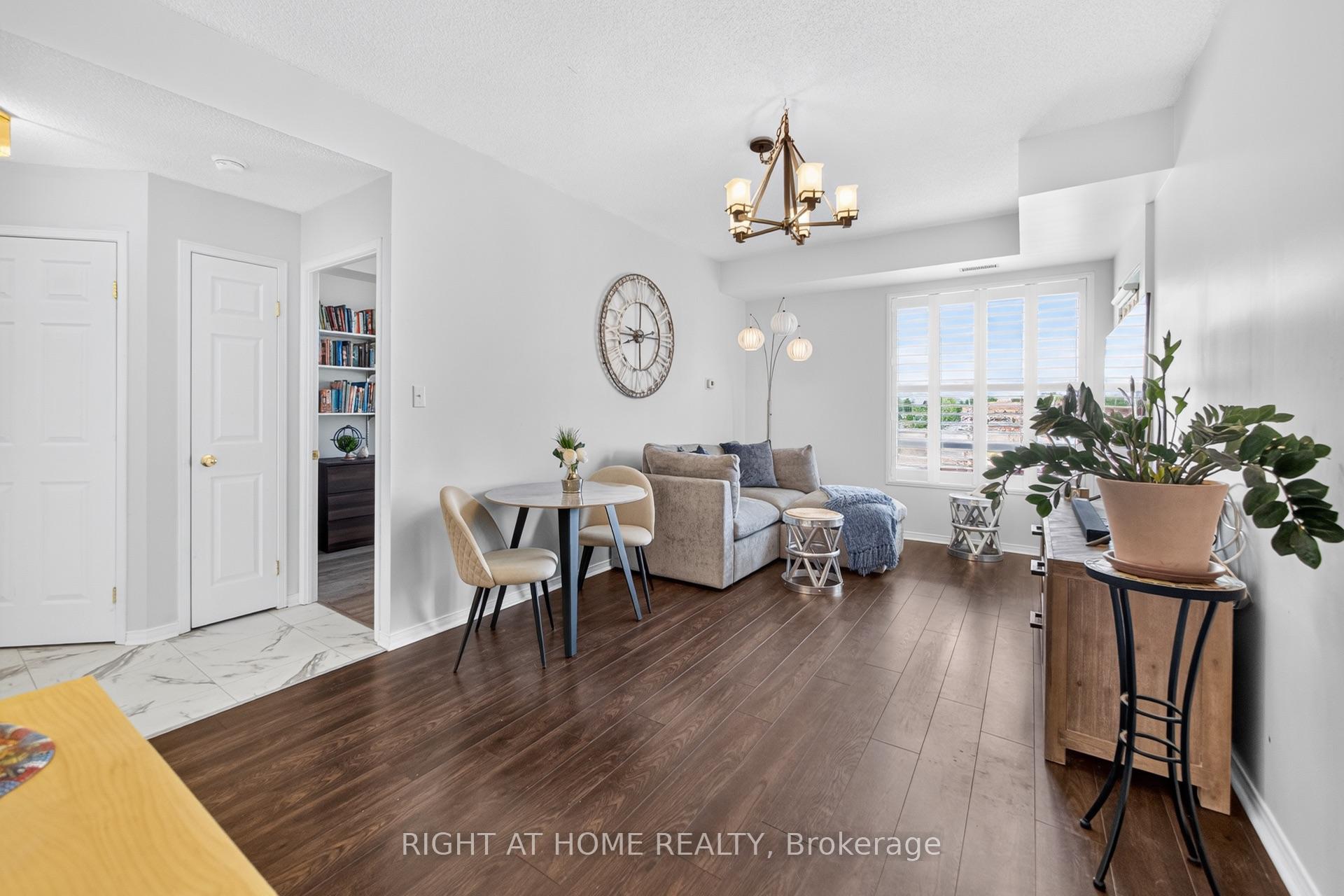 Photo 8 of Unit 607, 32 Tannery Street, Mississauga, Streetsville — HOMEH