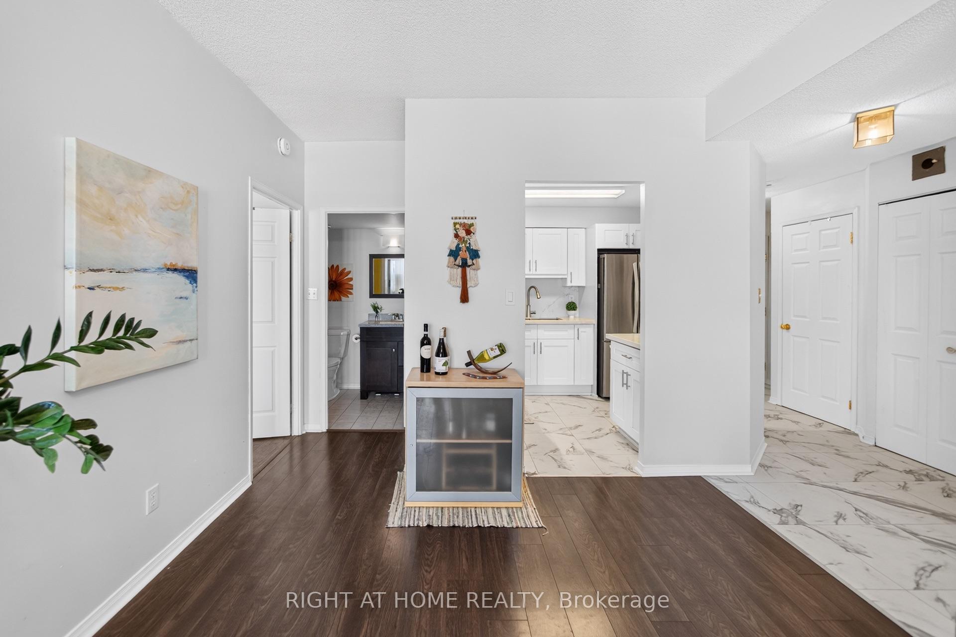 Photo 10 of Unit 607, 32 Tannery Street, Mississauga, Streetsville — HOMEH