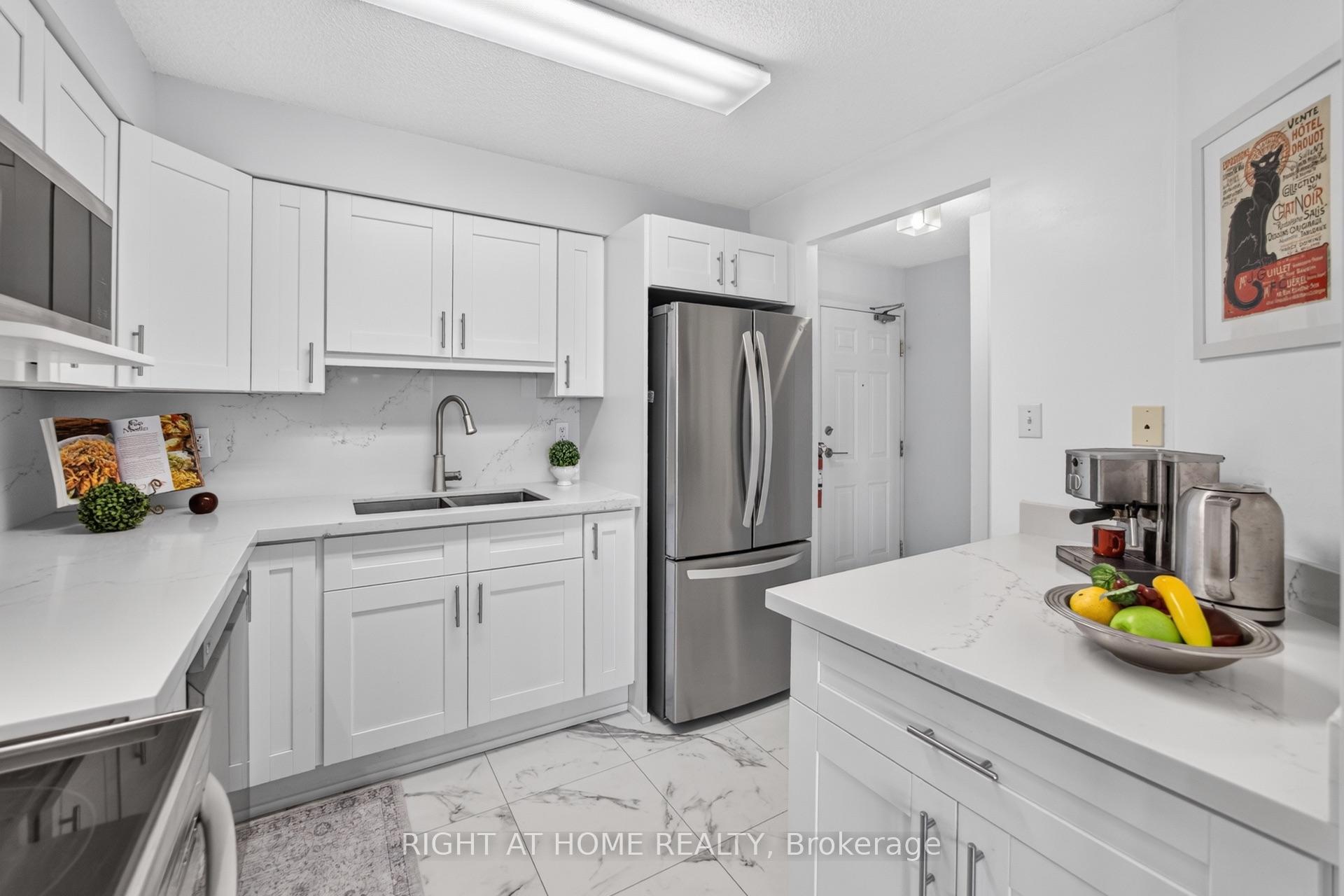 Photo 17 of Unit 607, 32 Tannery Street, Mississauga, Streetsville — HOMEH