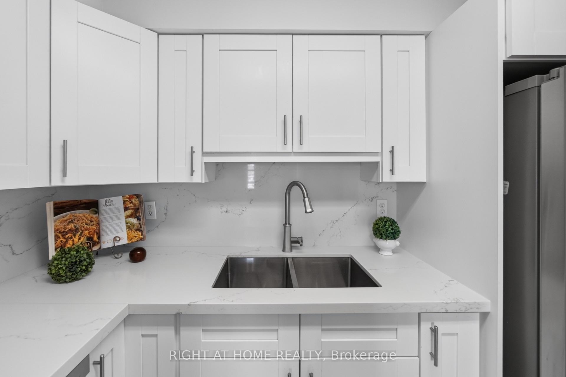 Photo 18 of Unit 607, 32 Tannery Street, Mississauga, Streetsville — HOMEH