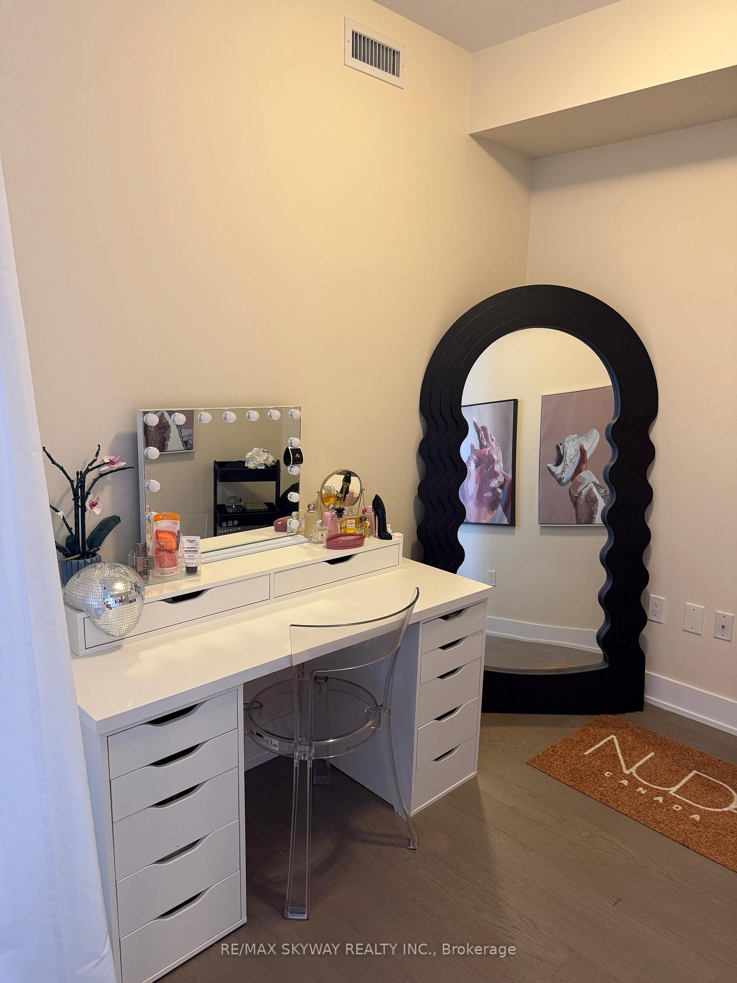 Photo 15 of Unit 4511, 30 Shore Breeze Drive, Etobicoke, Mimico — HOMEH