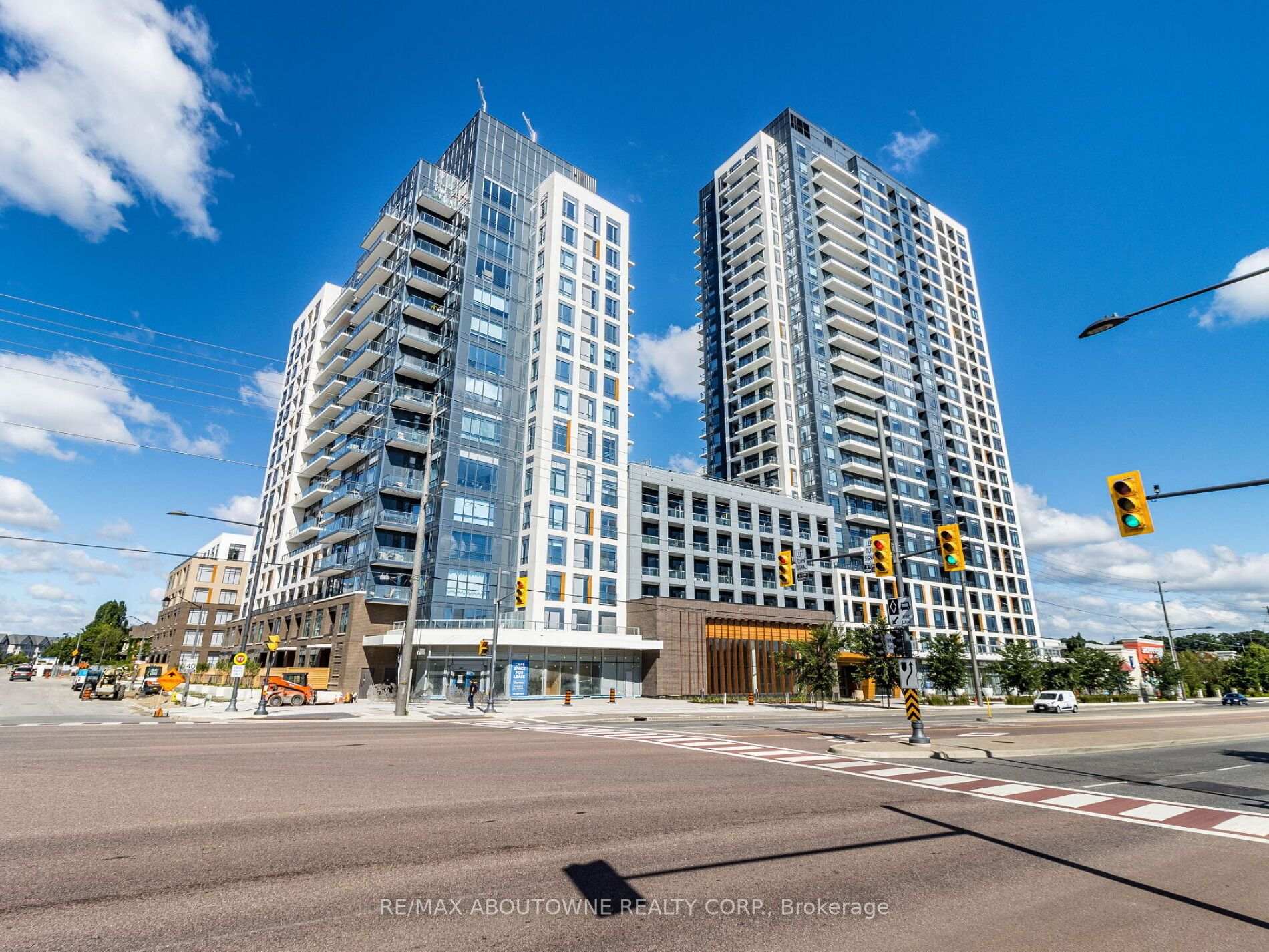 Photo 3 of Unit 613, 7950 Bathurst Street, Vaughan, Beverley Glen — HOMEH