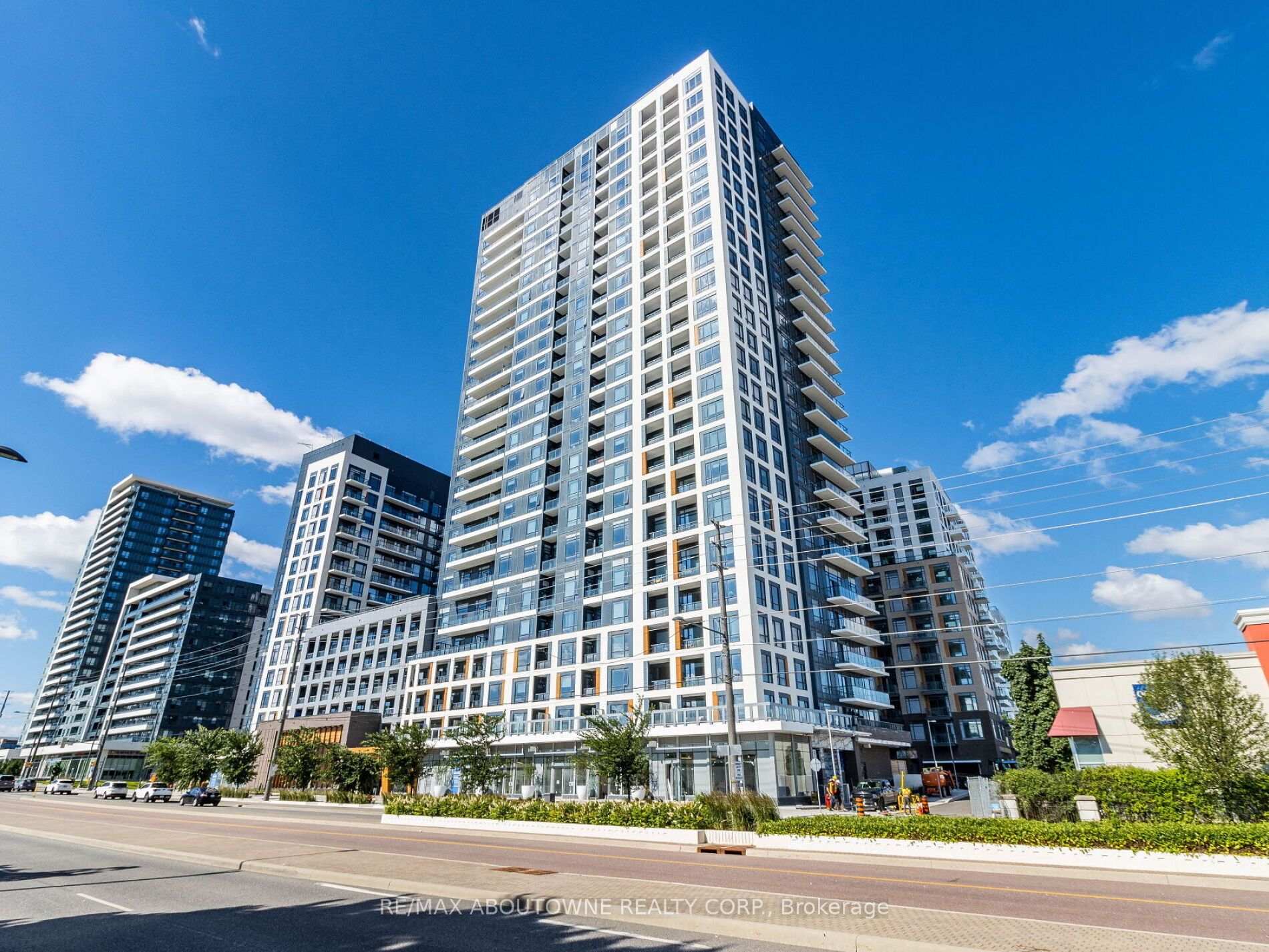 Photo 4 of Unit 613, 7950 Bathurst Street, Vaughan, Beverley Glen — HOMEH