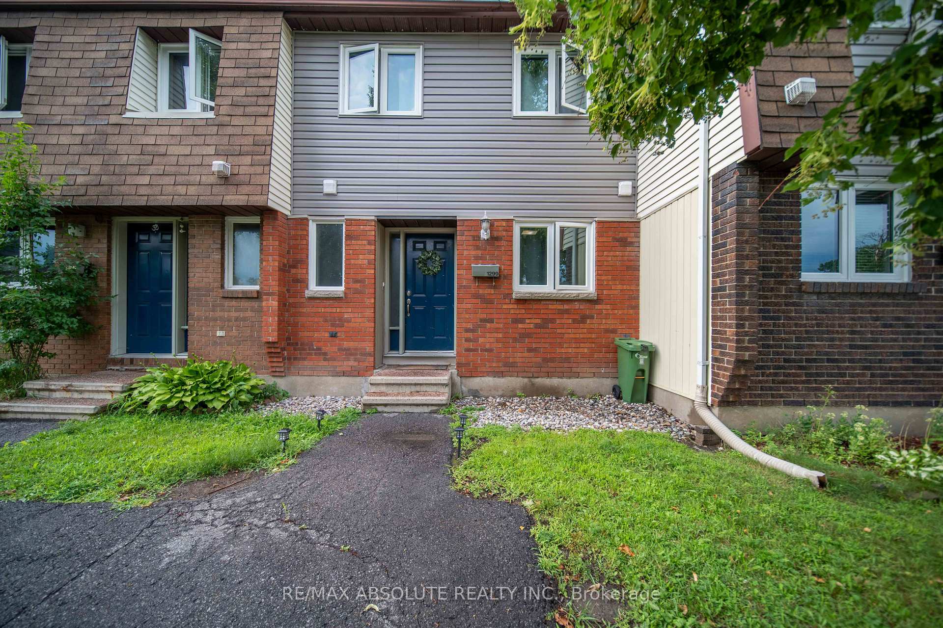 Photo of Unit 25, 1299 Cedarcroft Crescent
