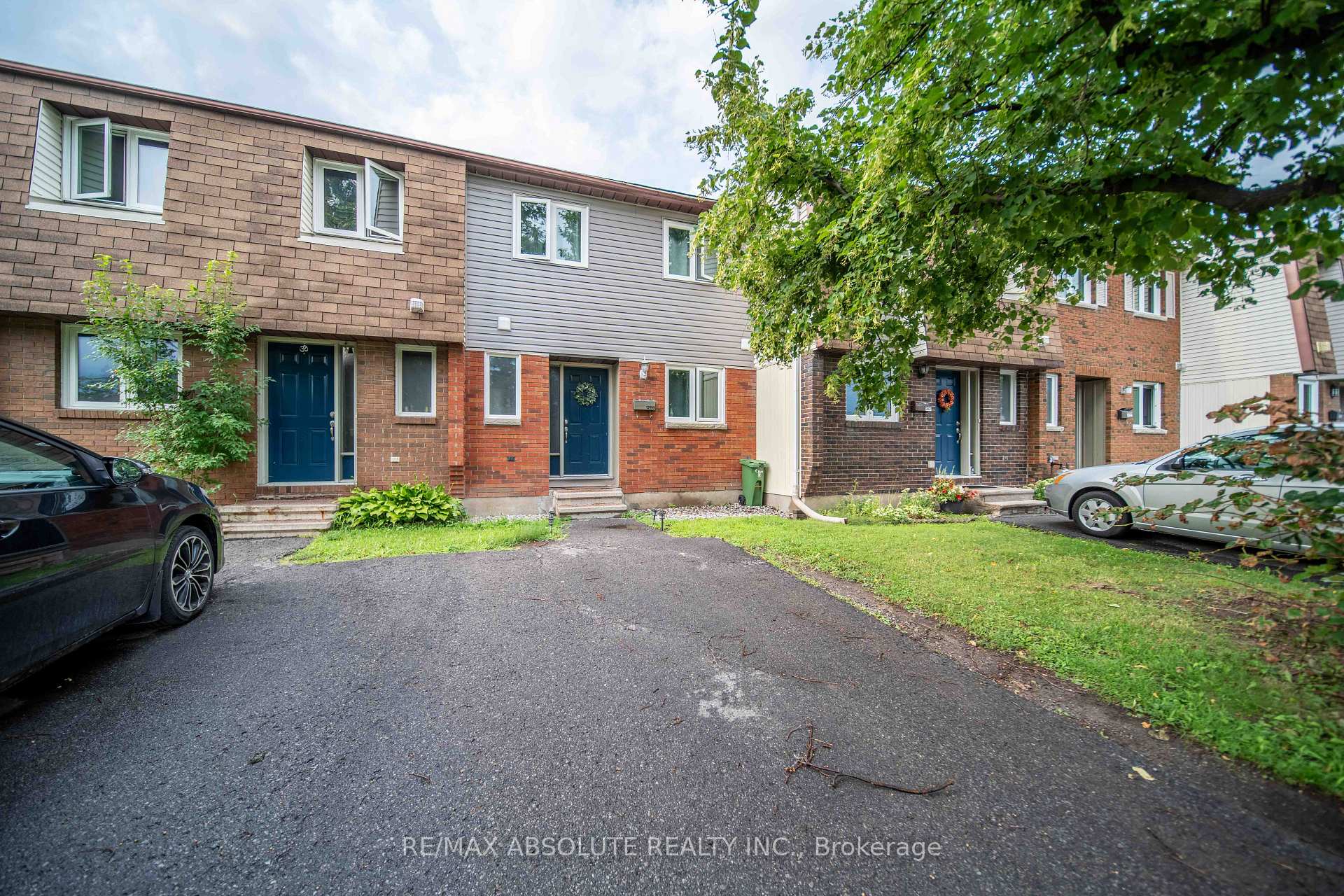 Photo 2 of Unit 25, 1299 Cedarcroft Crescent, Ottawa, Pineview — HOMEH