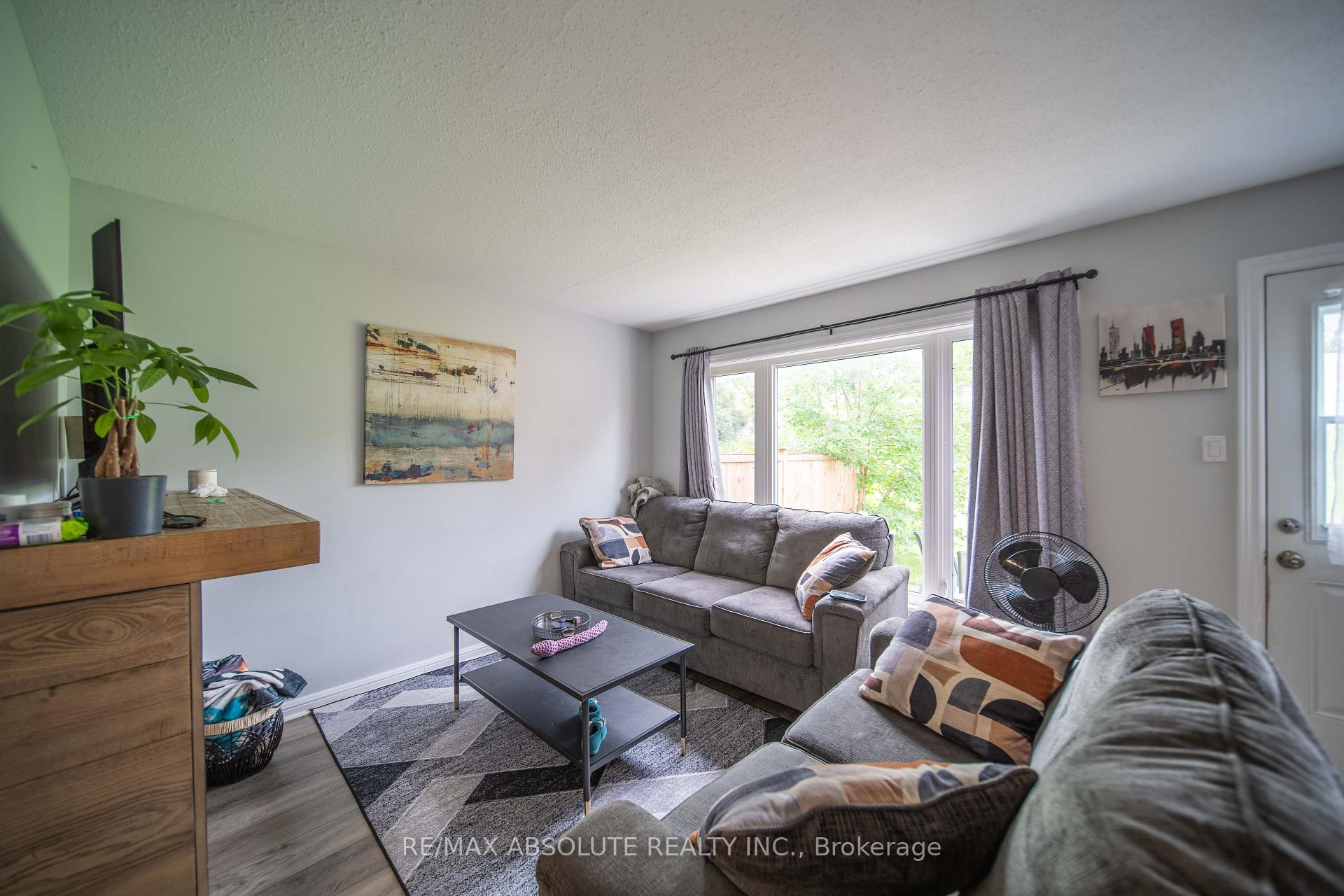 Photo 10 of Unit 25, 1299 Cedarcroft Crescent, Ottawa, Pineview — HOMEH