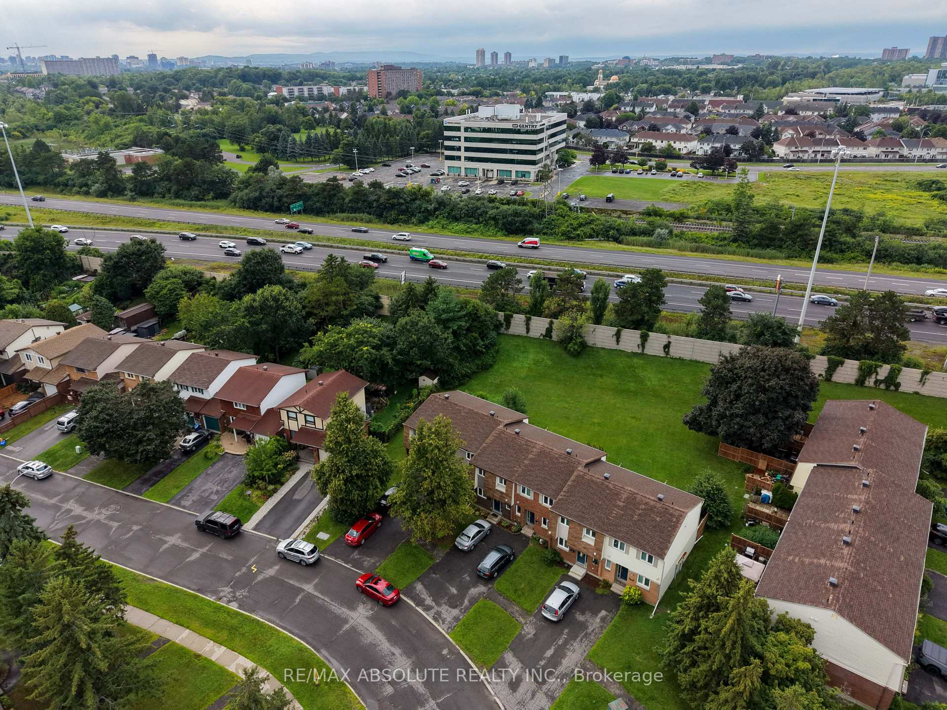 Photo 28 of Unit 25, 1299 Cedarcroft Crescent, Ottawa, Pineview — HOMEH