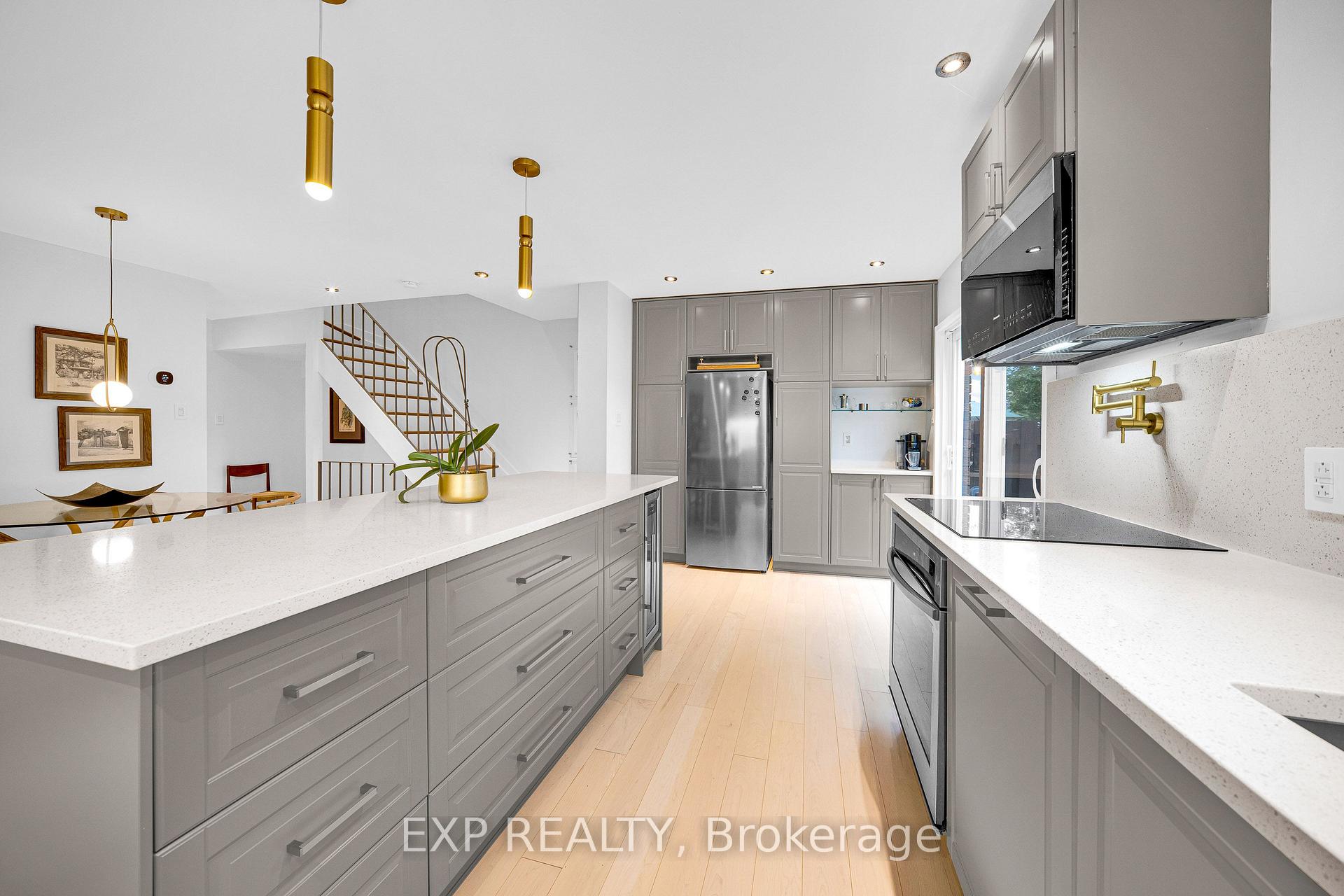 Photo 13 of Unit 4, 21 Midland Crescent, Ottawa, Arlington Woods — HOMEH