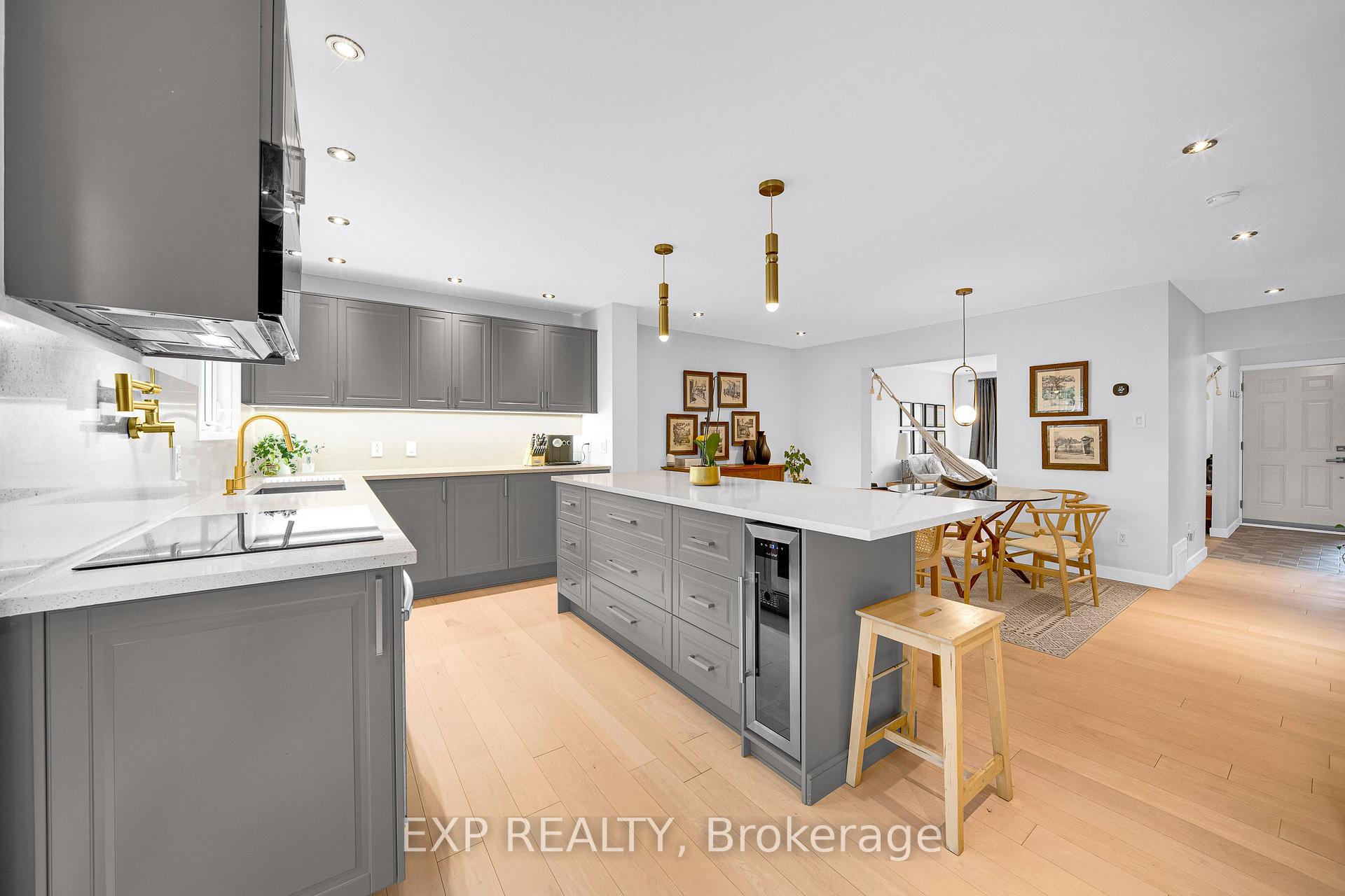 Photo 15 of Unit 4, 21 Midland Crescent, Ottawa, Arlington Woods — HOMEH