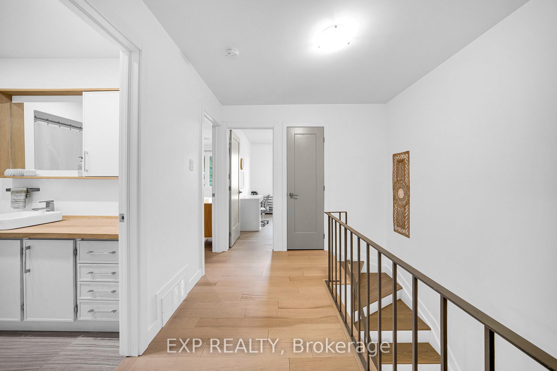 Photo 19 of Unit 4, 21 Midland Crescent, Ottawa, Arlington Woods — HOMEH
