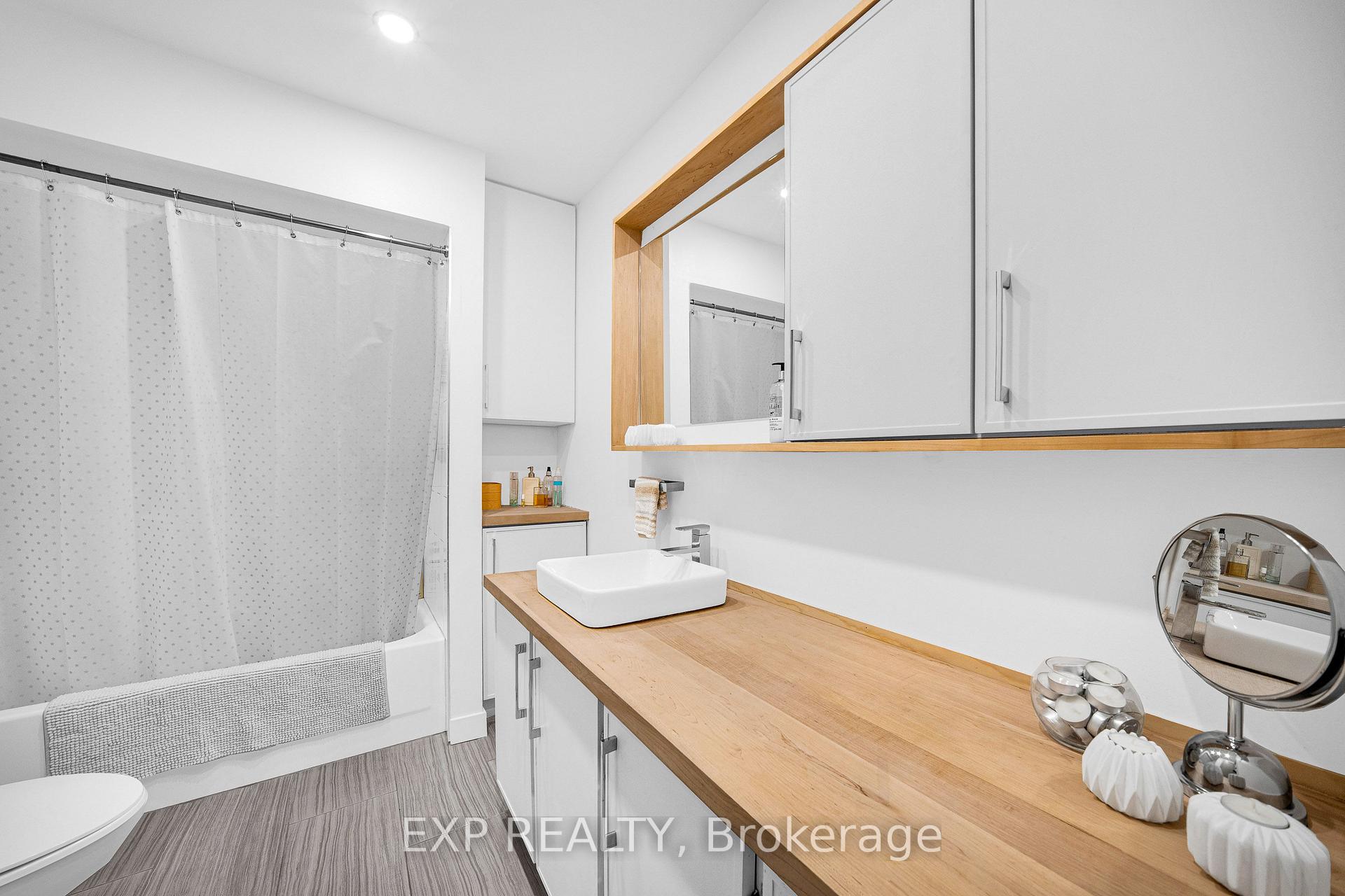 Photo 26 of Unit 4, 21 Midland Crescent, Ottawa, Arlington Woods — HOMEH