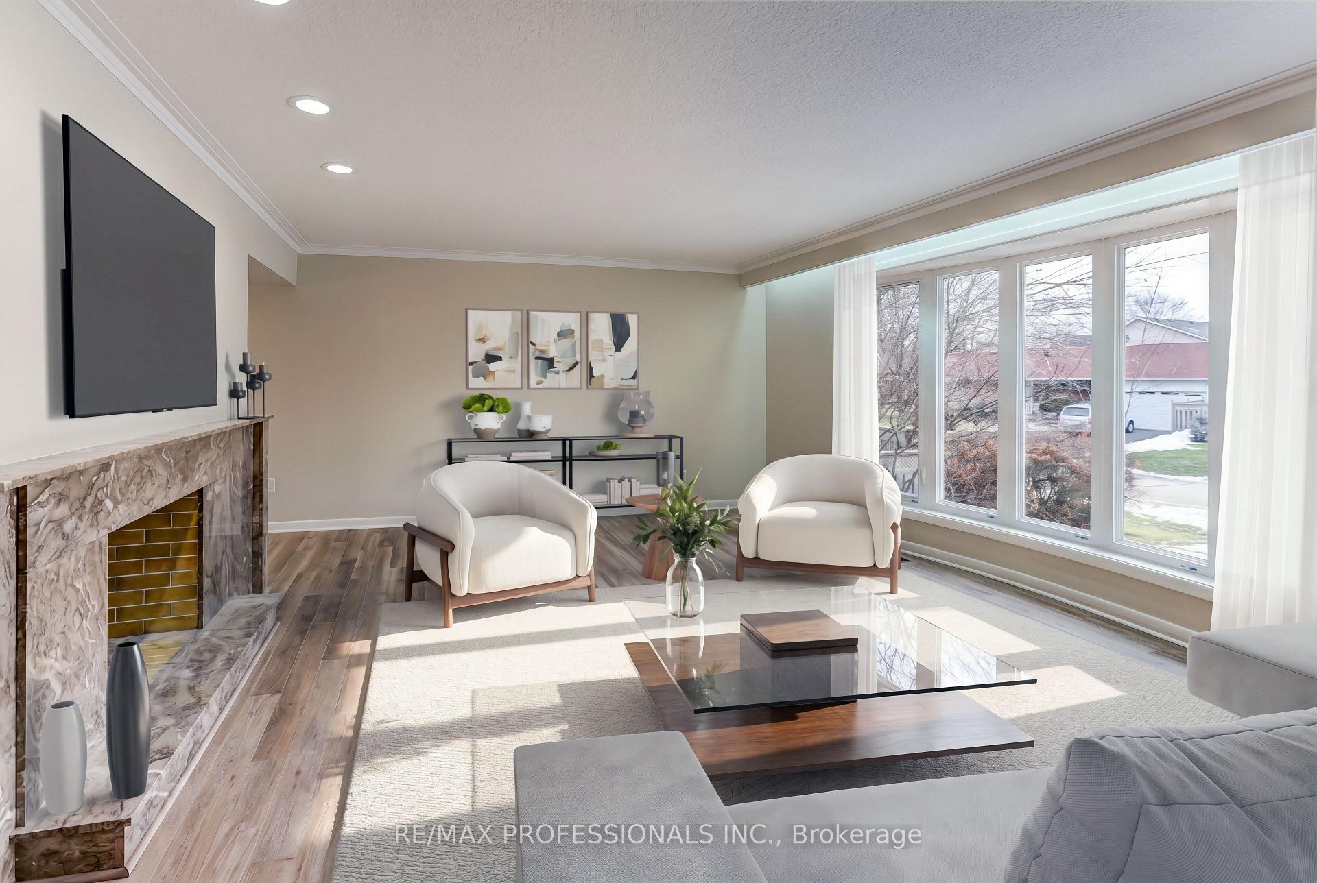 Photo 5 of 23 Ravensbourne Crescent, Etobicoke, Princess-Rosethorn — HOMEH