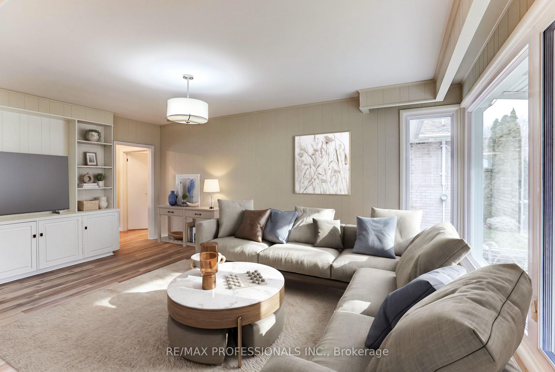 Photo 18 of 23 Ravensbourne Crescent, Etobicoke, Princess-Rosethorn — HOMEH