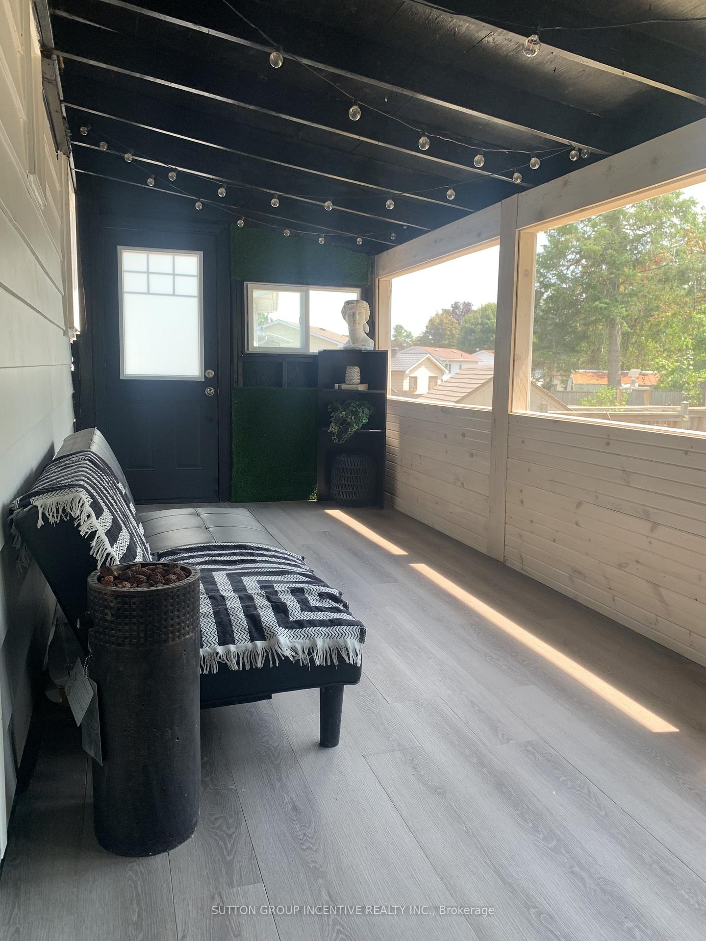 Photo 14 of 24 Frost Trail, Barrie, Letitia Heights — HOMEH