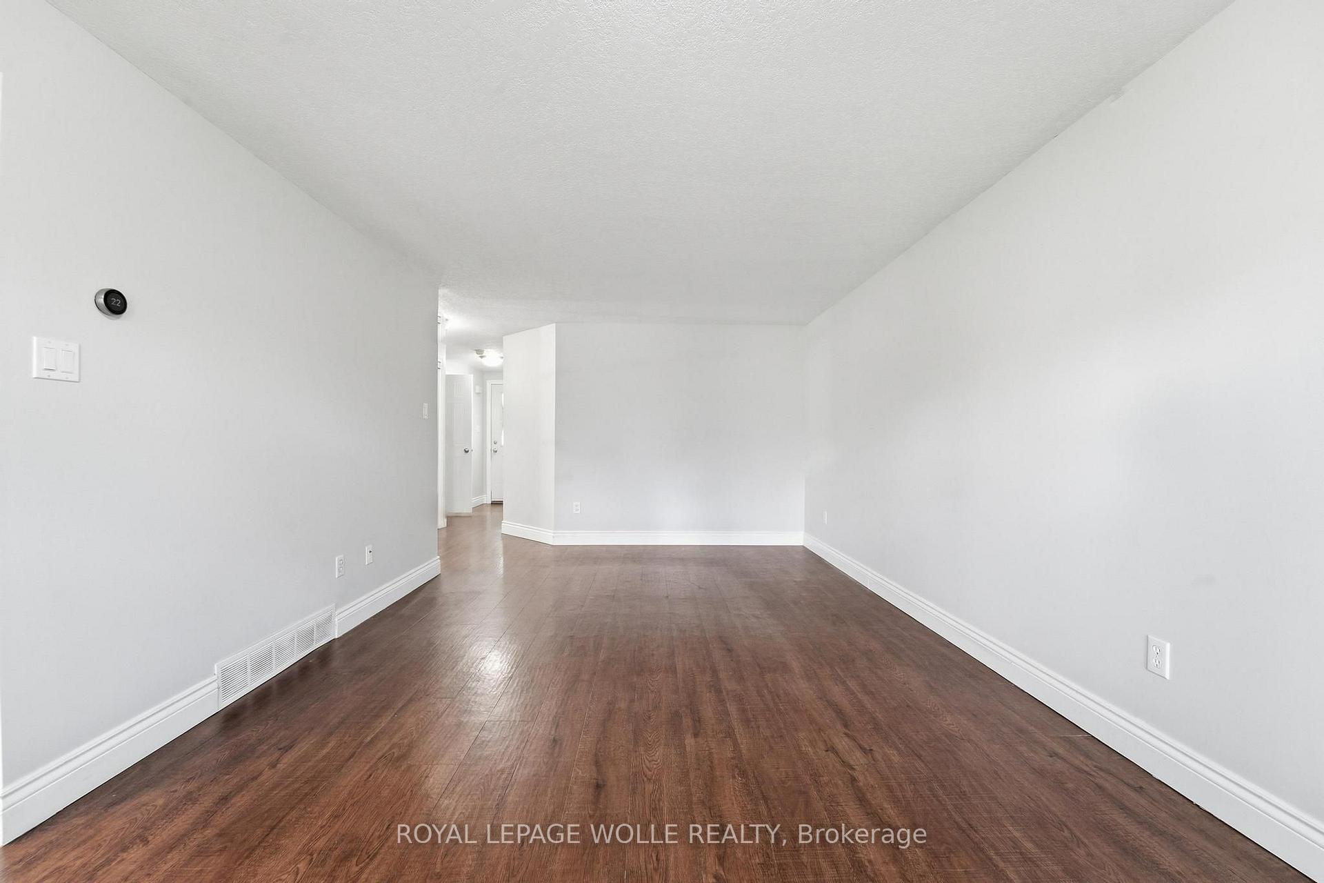 Photo 7 of 449 Exmoor Street, Waterloo, Bridgeport — HOMEH