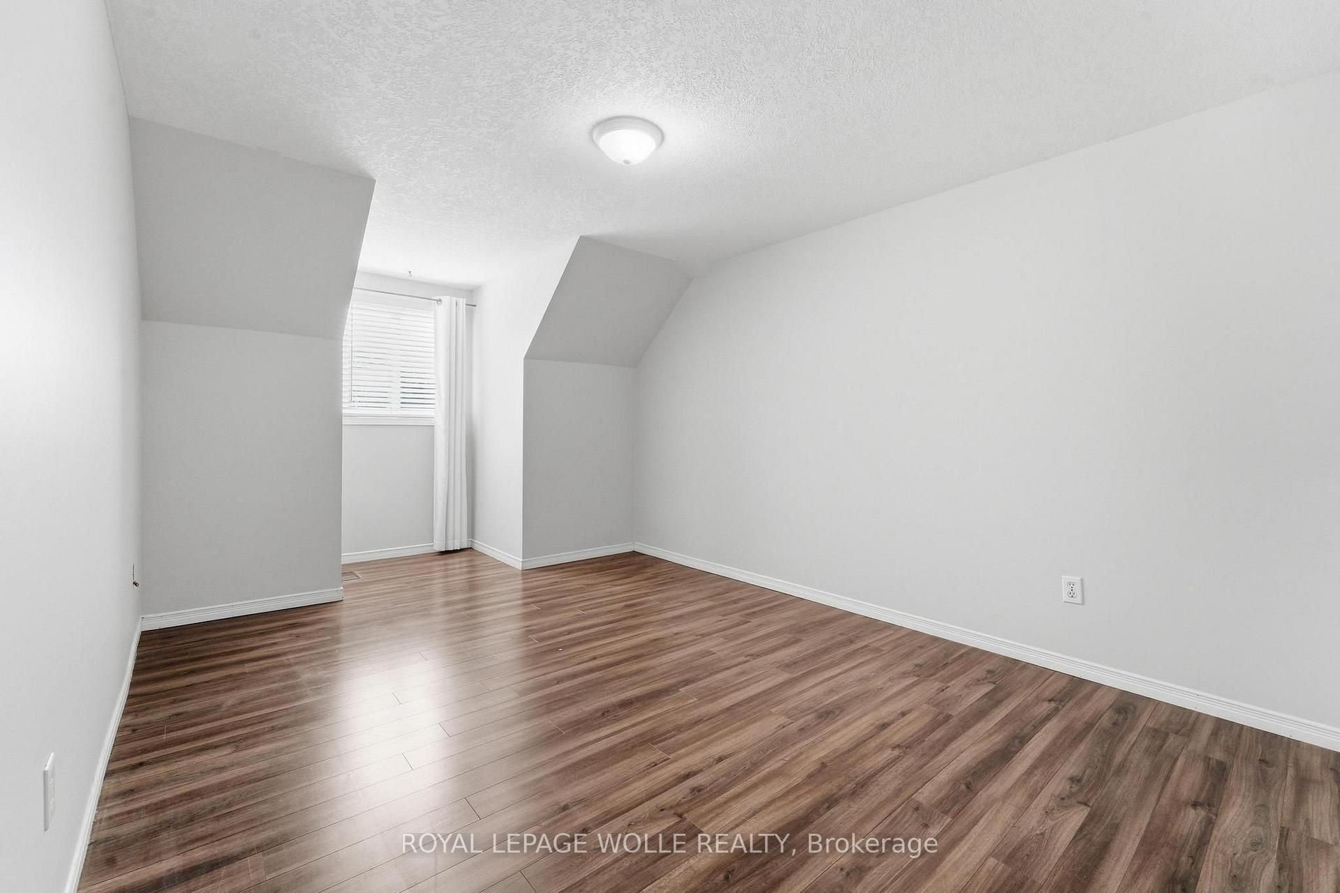 Photo 17 of 449 Exmoor Street, Waterloo, Bridgeport — HOMEH