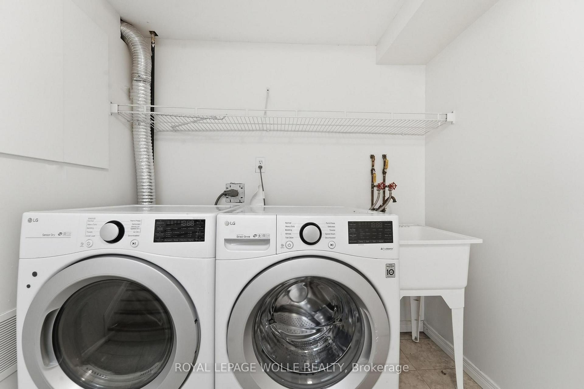 Photo 30 of 449 Exmoor Street, Waterloo, Bridgeport — HOMEH