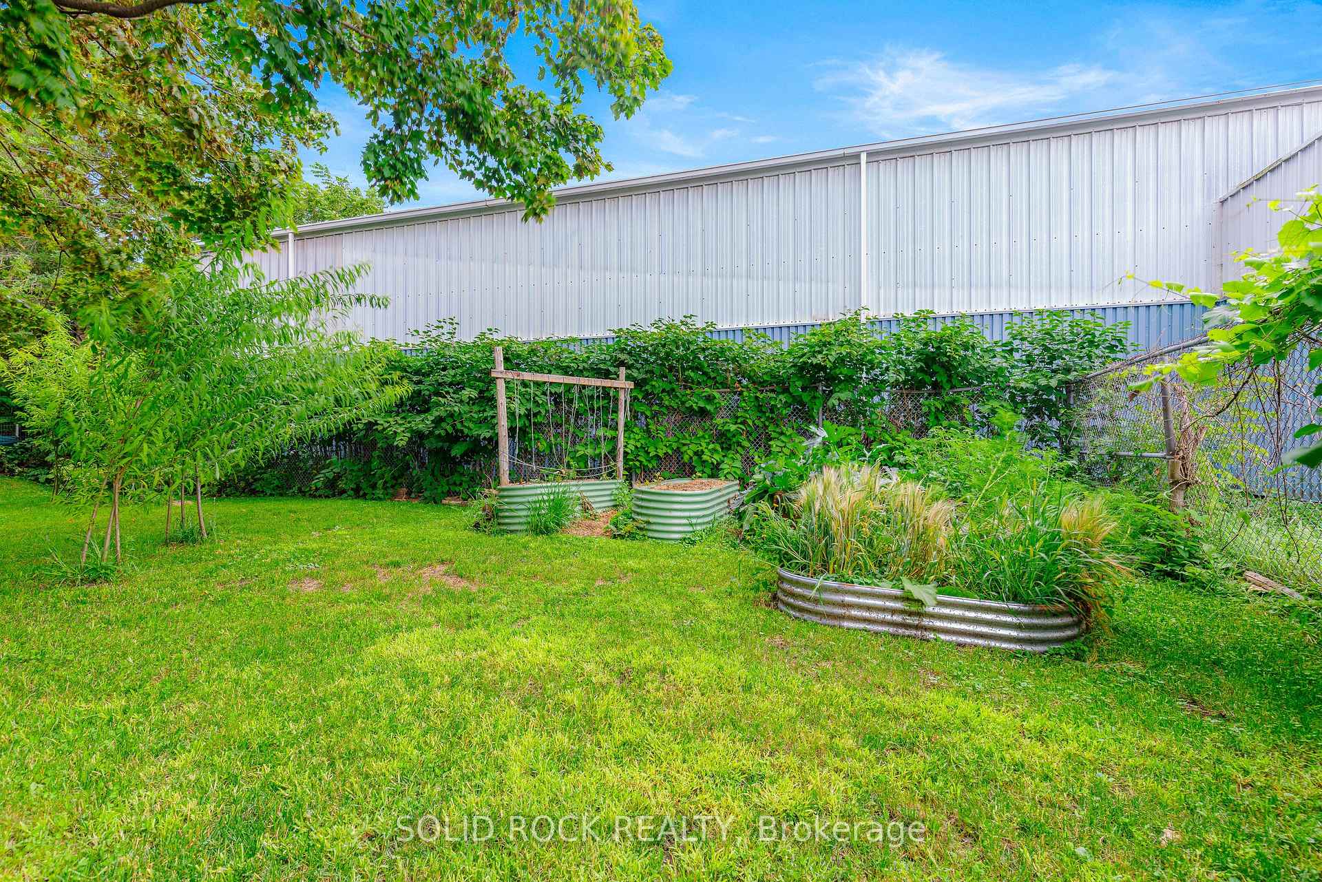 Photo 25 of 333 James Street E, Prescott, Prescott — HOMEH